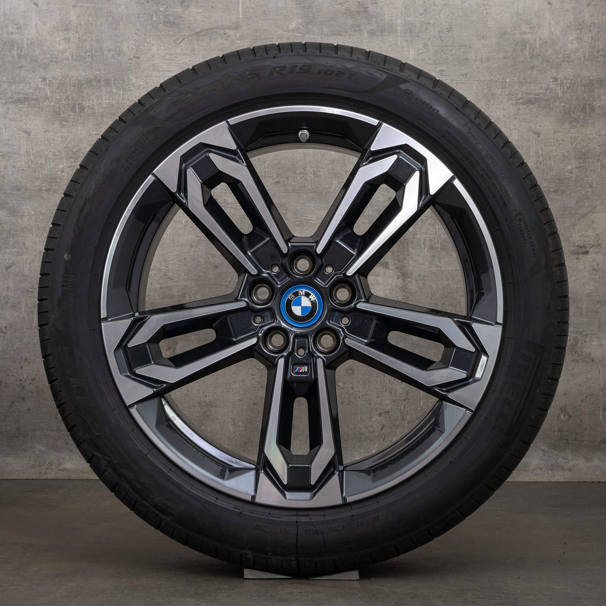 BMW X1 iX1 X2 Felgen 19 Zoll U11 U10 Summerrtyres Styling 871 M 5A1E230 jet black glanzgedreht