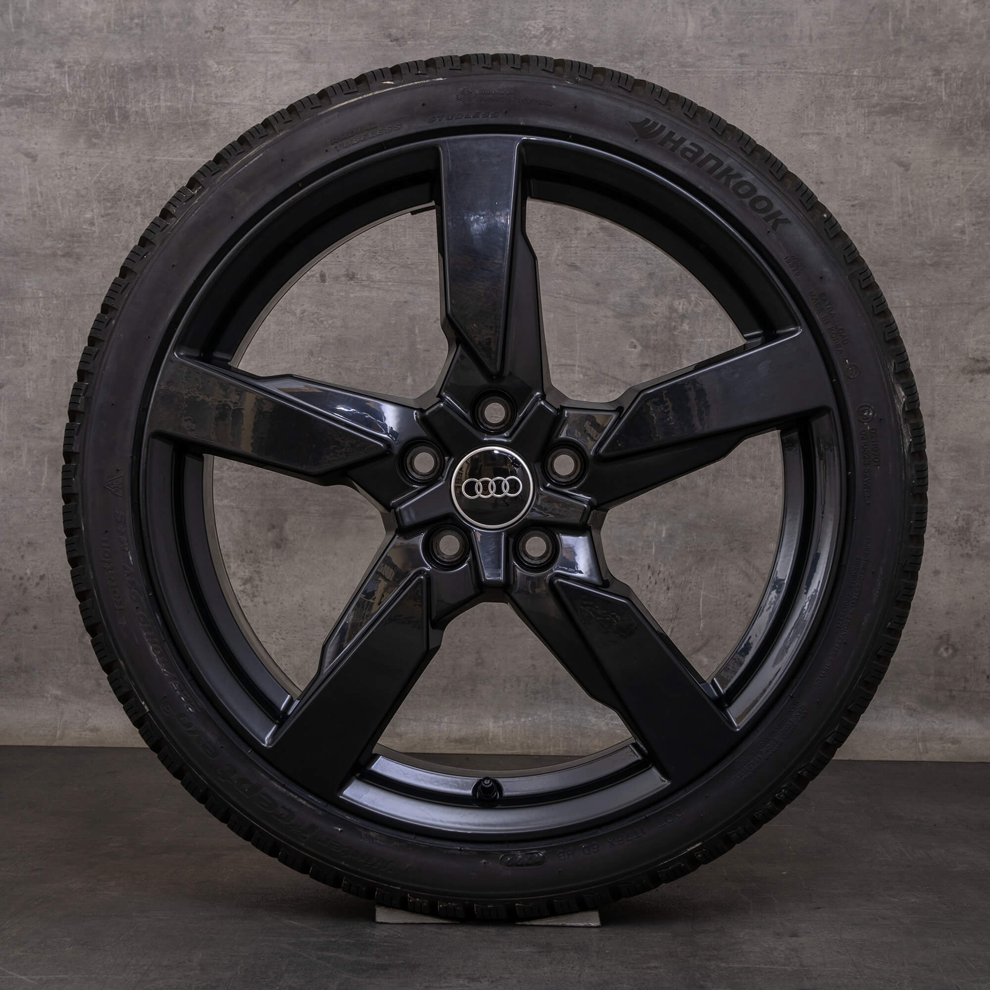 Originali Audi TTRS ruote invernali 19 pollici 8S cerchi 8S0601025AG Polygon nero lucido