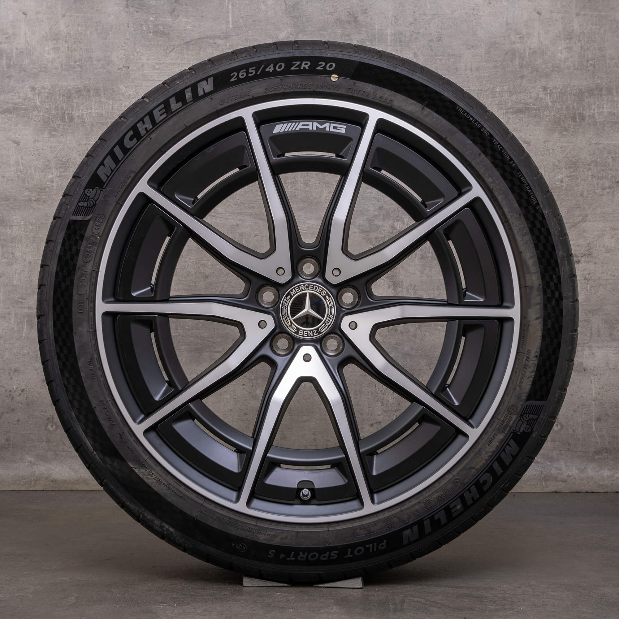 Originale Mercedes Benz AMG SL43 SL55 SL63 fælge 20 tommer R232 sommerdæk A2324012300 A2324012400 sort mat blank drejet