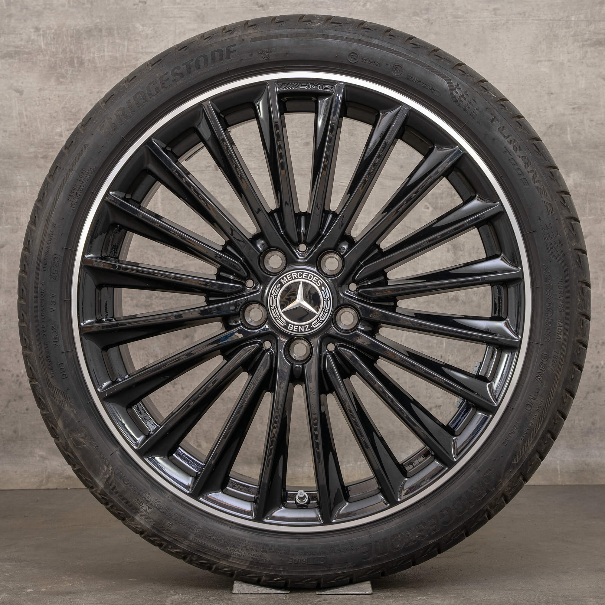 Originální alu kola AMG Mercedes Benz třídy A B CLA 19 palců W177 W247 C118 X118 letni A1774014200 himalaya šedá lesklá soustružená