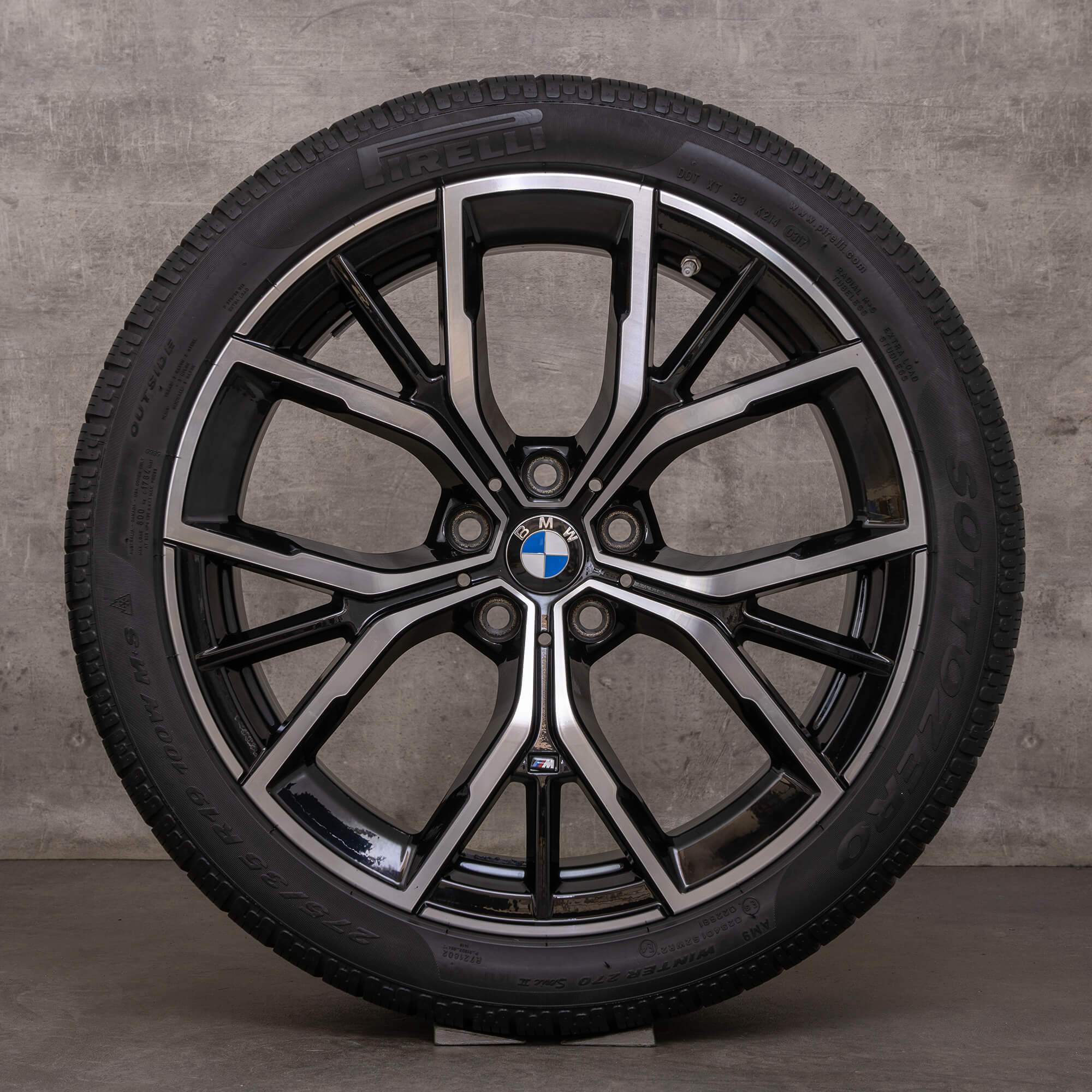 Original BMW 5er Winterkompletträder 19 Zoll G30 G31 Felgen 8747406 8747405 schwarz glanzgedreht