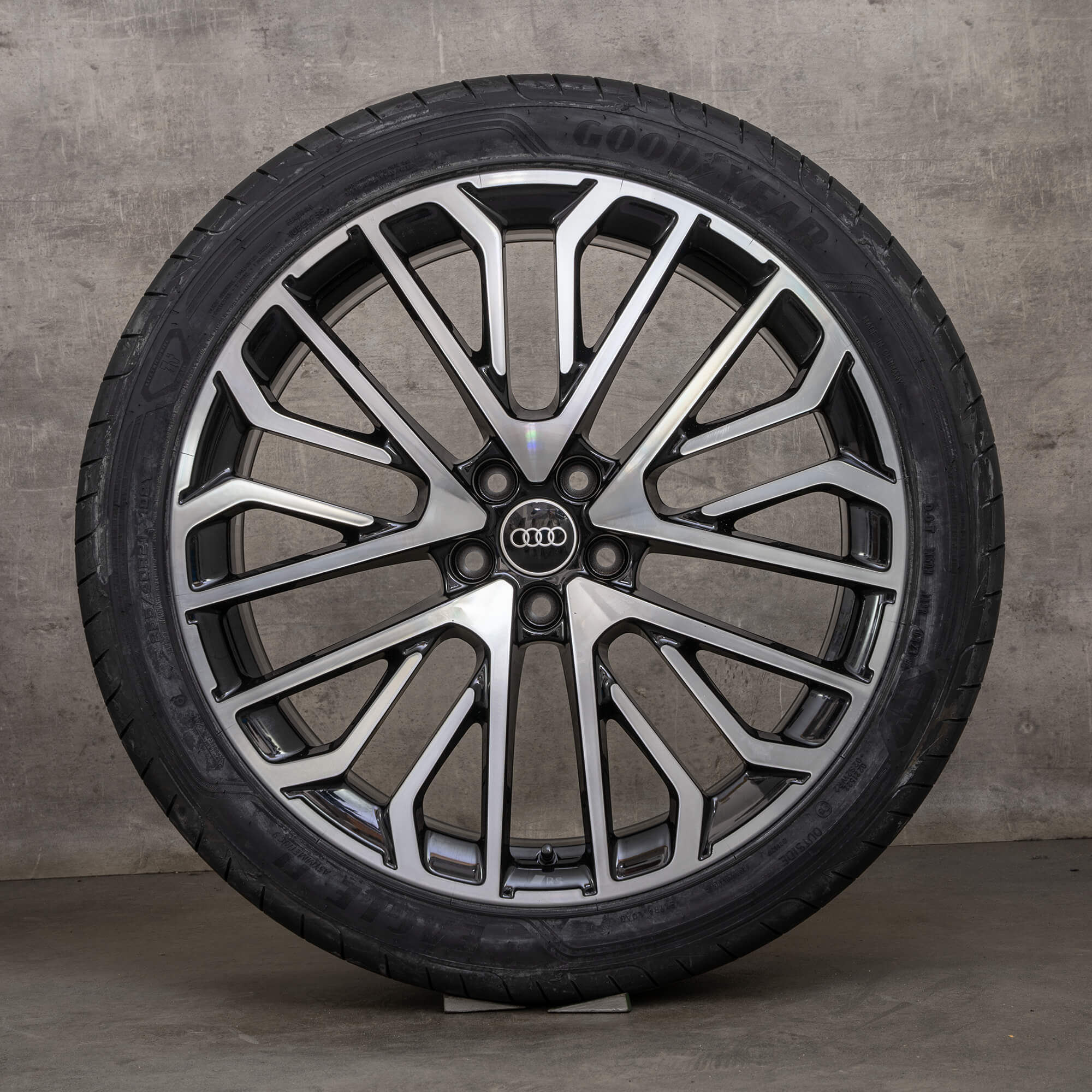 Originale Audi Q5 SQ5 sommerfelger 21-tommers FY Sportback 8MA601025L svart blank dreid NY