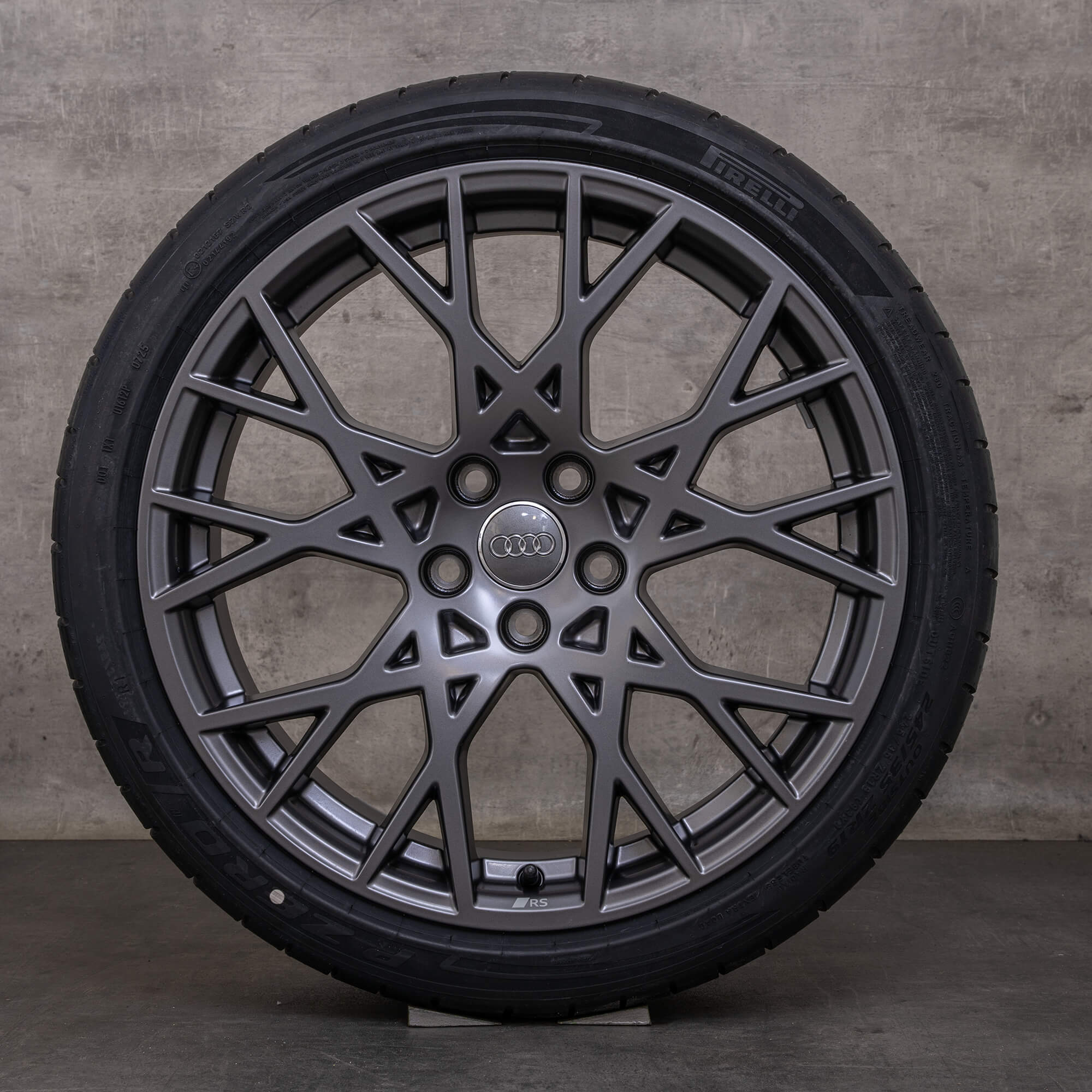 Original Audi RS3 Winterräder 19 Zoll 8Y Felgen 8Y0601025DF 8Y0601025DB titan matt NEU