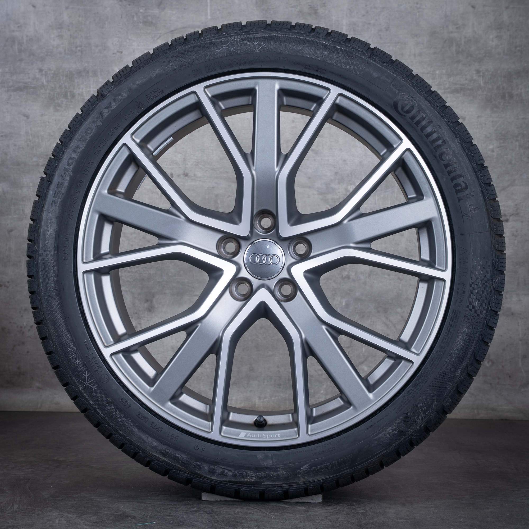 Alkuperäiset Audi Q3 RSQ3 talvirenkaat 20 tuuman F3-vanteet 83A601025T titaani mattikiillotettu