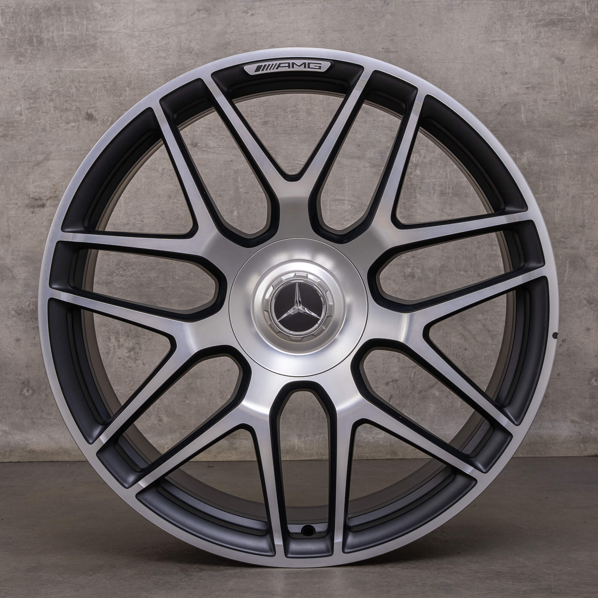 OEM Mercedes Benz G-Class G 63 AMG rims 22 inch W465 W463A A4634012000 black matt glossy turned