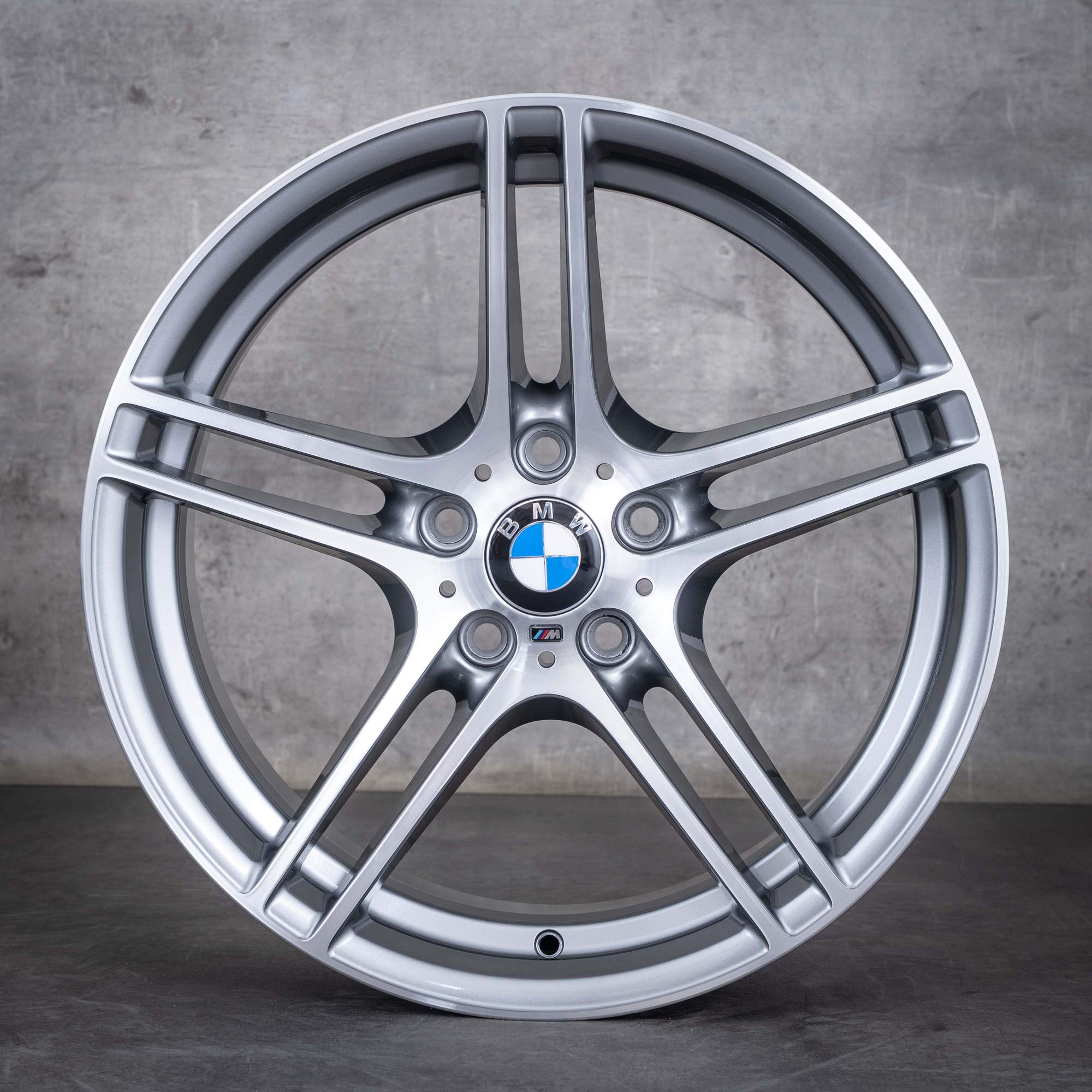Originele BMW 3 Serie velgen 19 inch E90 E91 E92 E93 Styling 313 M 7844343 7844344 ferrogrijs gepolijst NIEUW