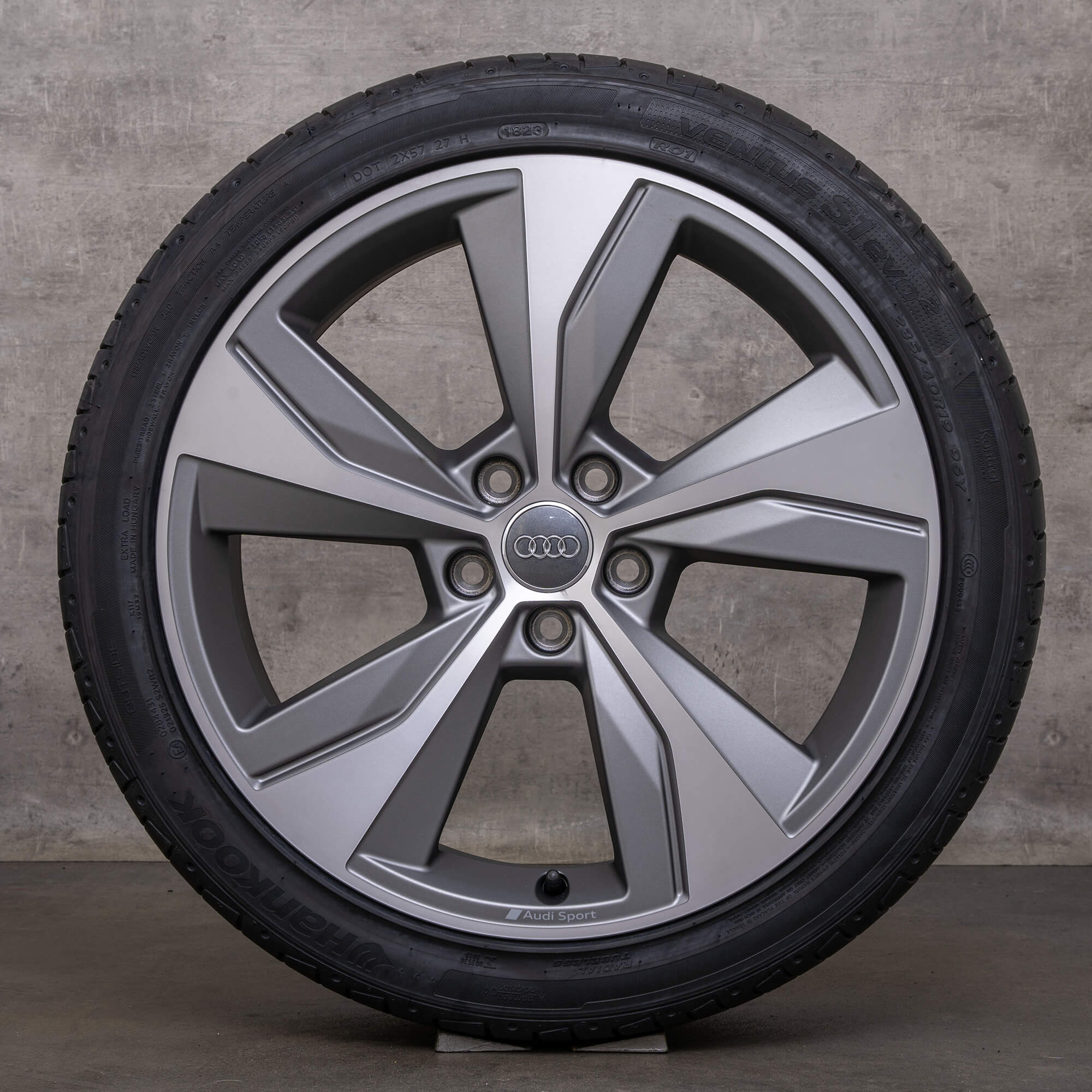 Original Audi Q2 SQ2 Jantes 19 pouces GA Roues d'été Turbine 81A601025AN anthracite mat brillant NEUF