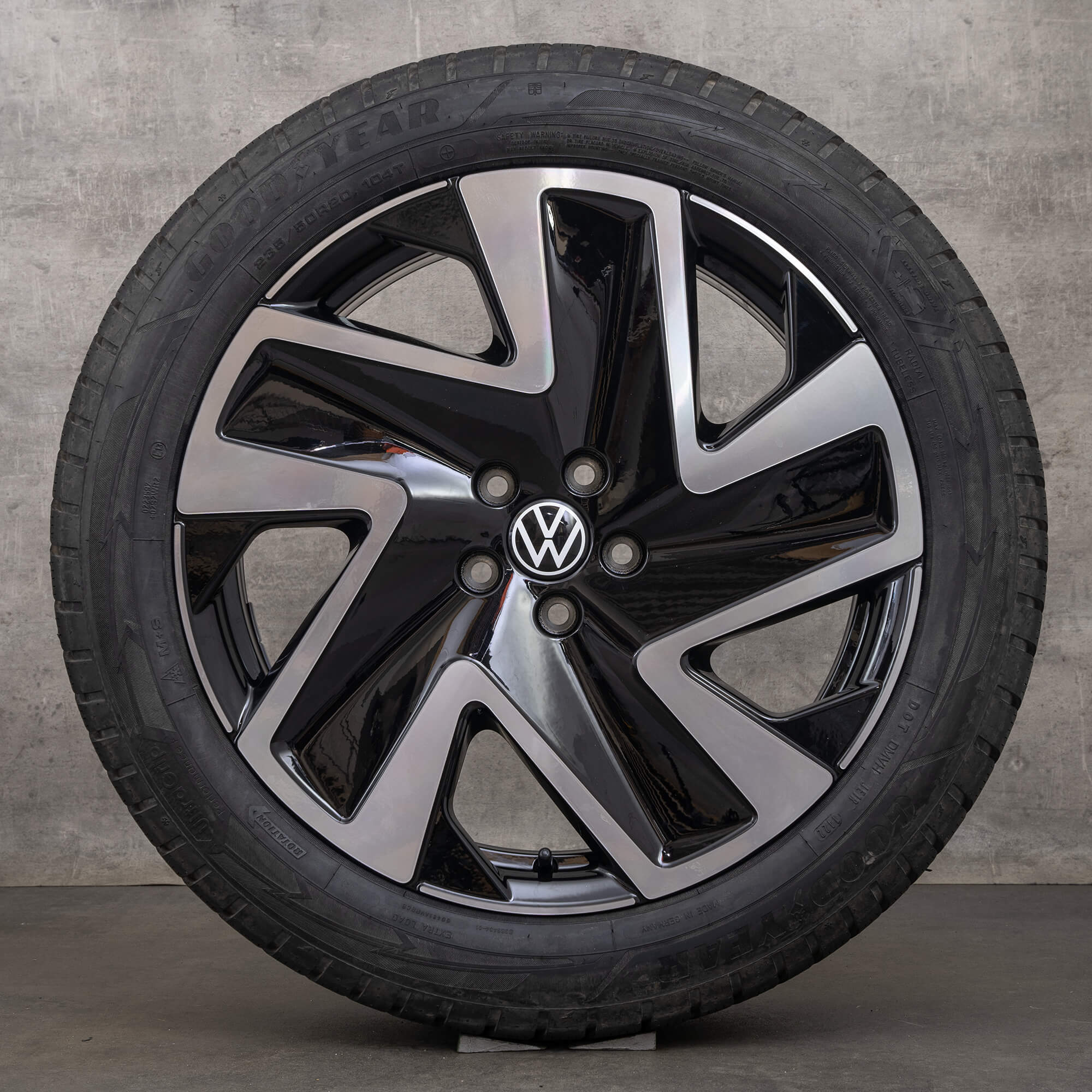 VW ID Buzz Winterräder 20 Zoll Felgen Winterreifen 1T3601025E 1T3601025BM Solna