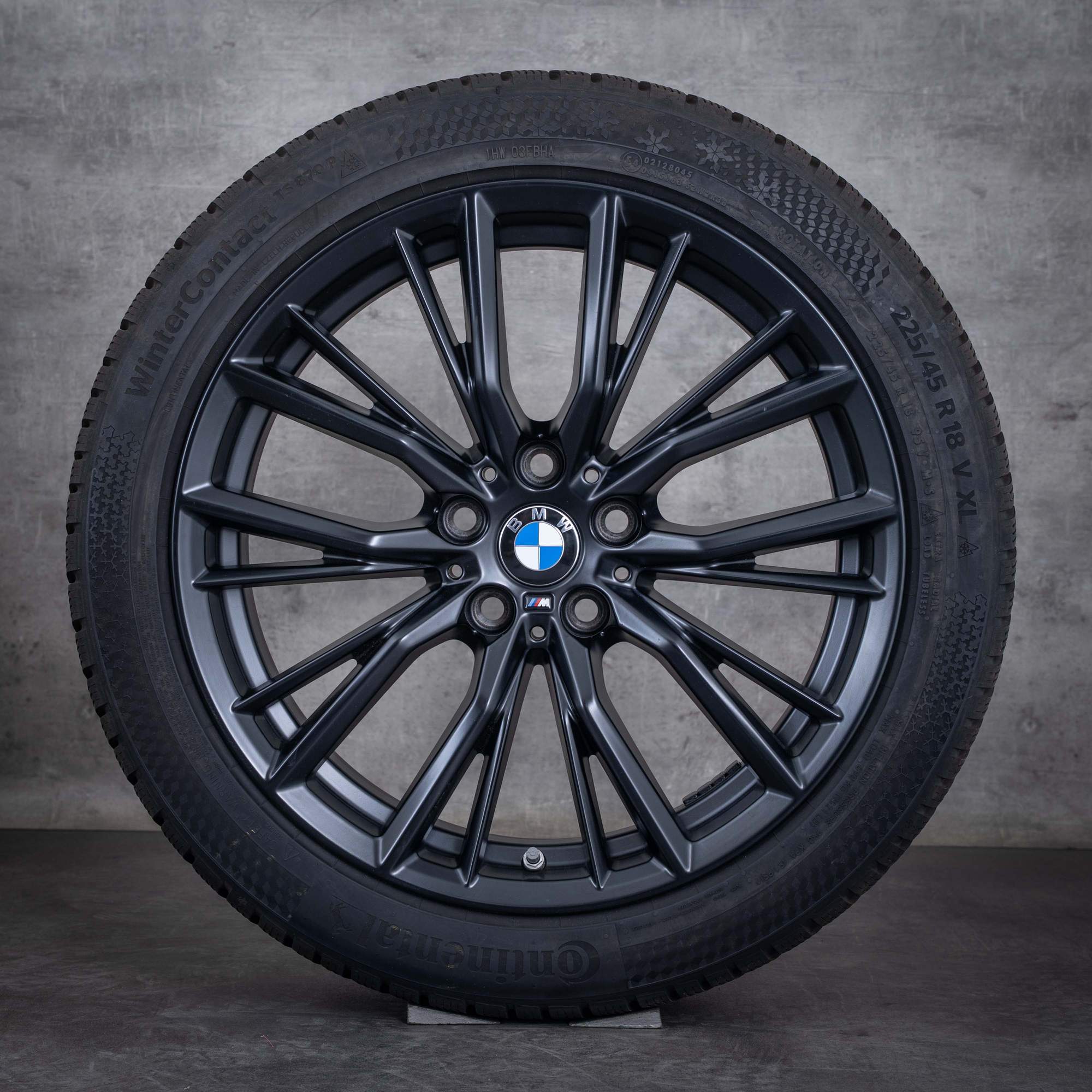 Oryginalne koła zimowe BMW serii 3 18 cali G20 G21 felgi stylizacja 796 M 6885305 czarny mat