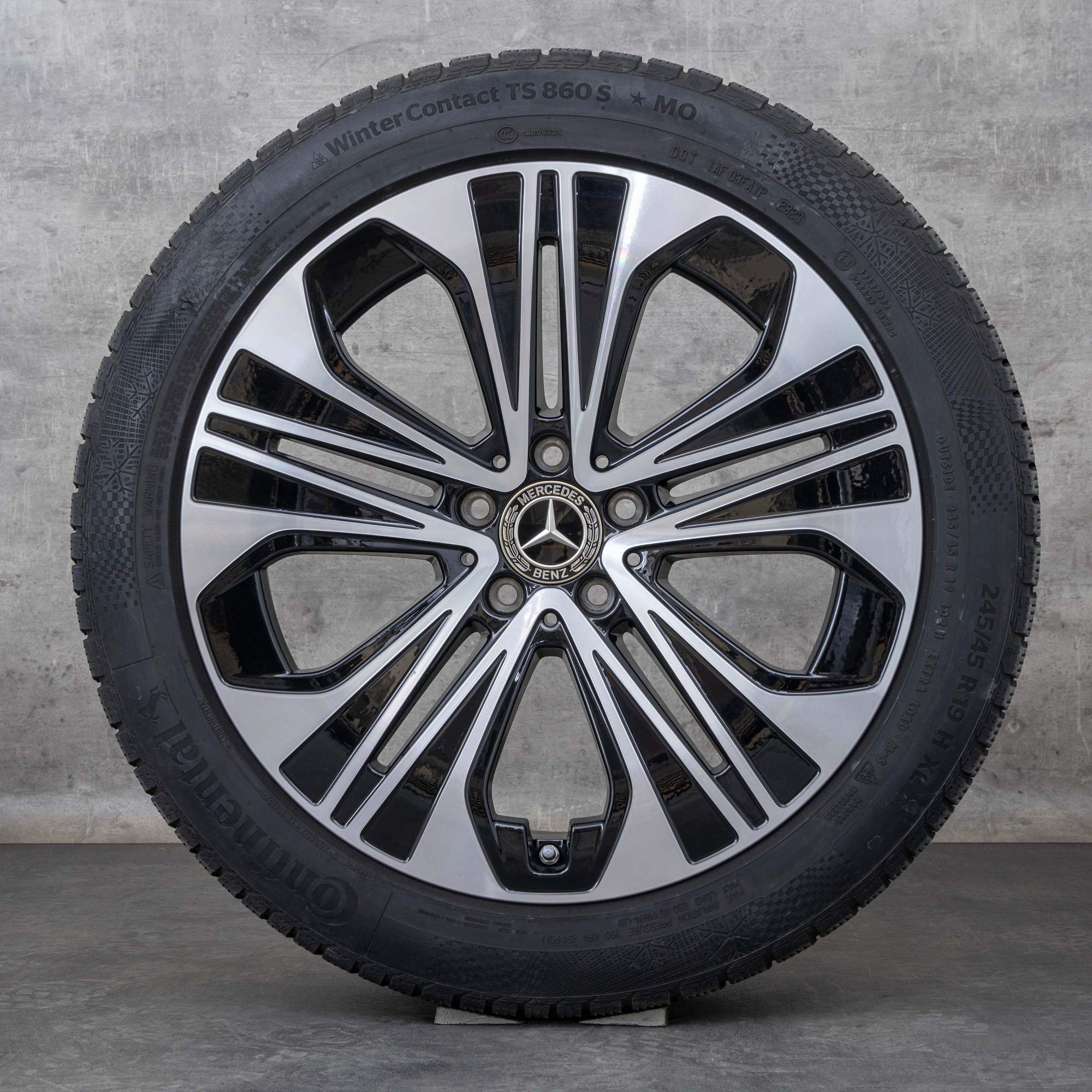 Alkuperäiset Mercedes Benz E-sarjan talvirenkaat 19 tuuman W214 S214 vanteet A2144012300 musta kiillotettu käännetty