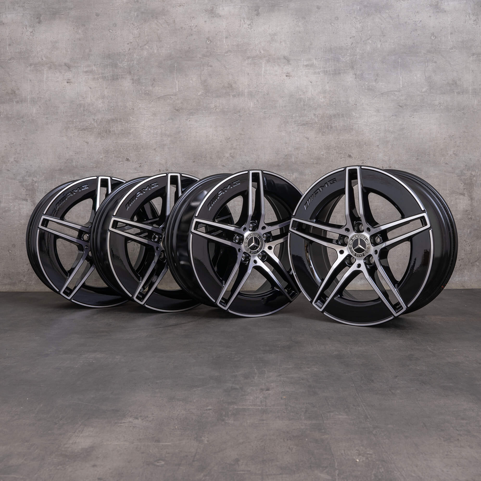 Alkuperäiset Mercedes Benz CLE AMG vanteet 18 tuuman C236 A236 A2364011700 musta kiillotettu UUTUUS