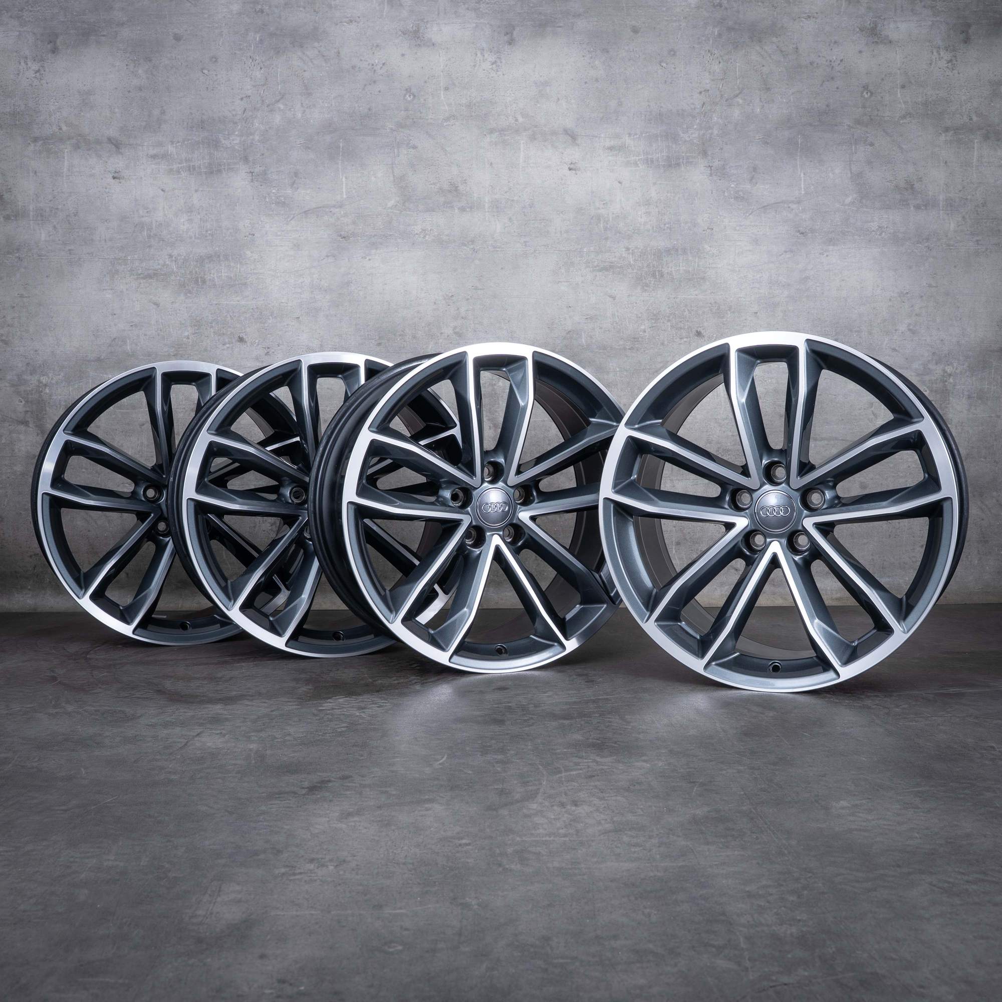 Alkuperäiset Audi A5 S5 vanteet 19 tuuman F5 8W B9 8W0601025DG Cavo Design titaani kiillotettu.