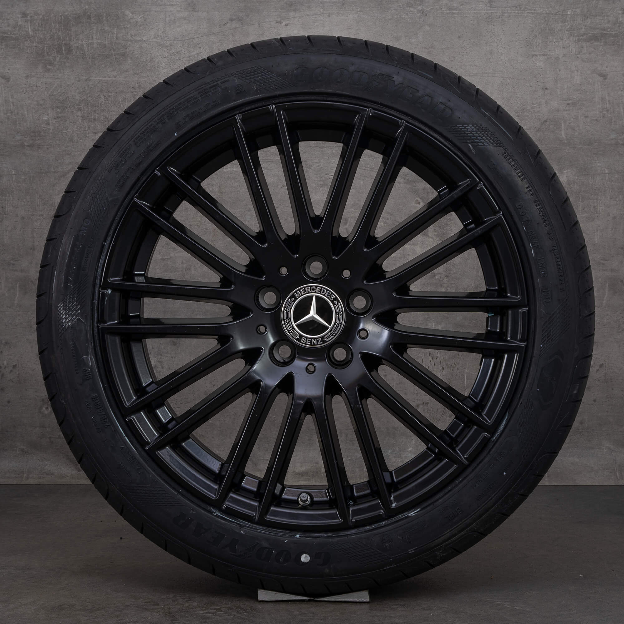 Mercedes 18 Zoll Felgen C-Klasse W206 S206 Limousine T-Modell Sommerreifen