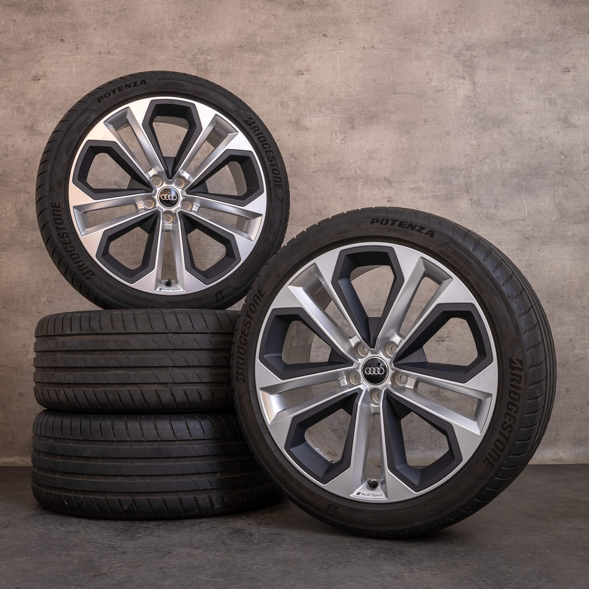 Original Audi Q3 RS Q3 & Sportback Winterräder 20 Zoll F3 Felgen 83A601025E silber glanz grau matt
