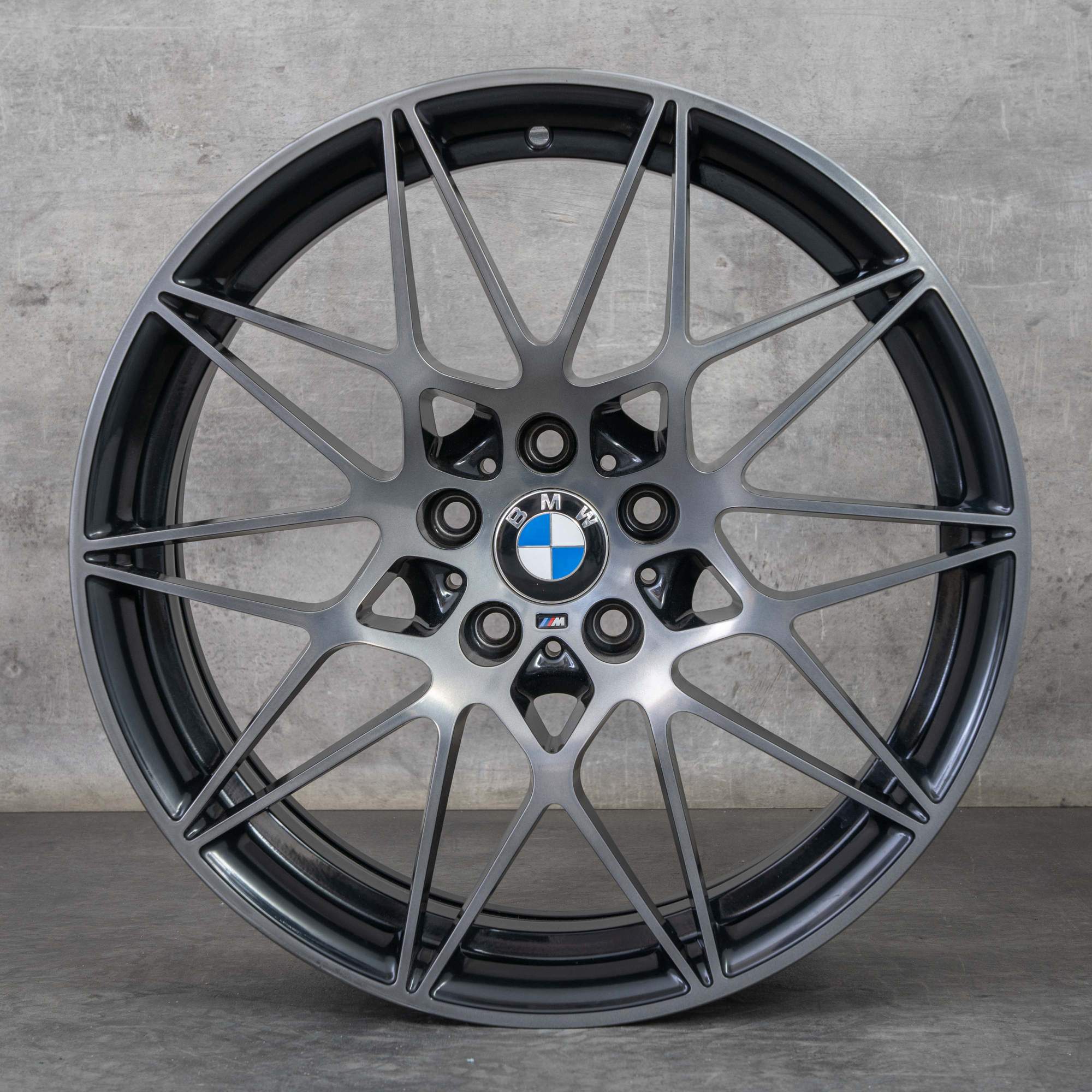Oryginalne felgi BMW M3 M4 20 cali F80 F82 F83 Styling 666 M 8090192 8090193 czarne Polerowane