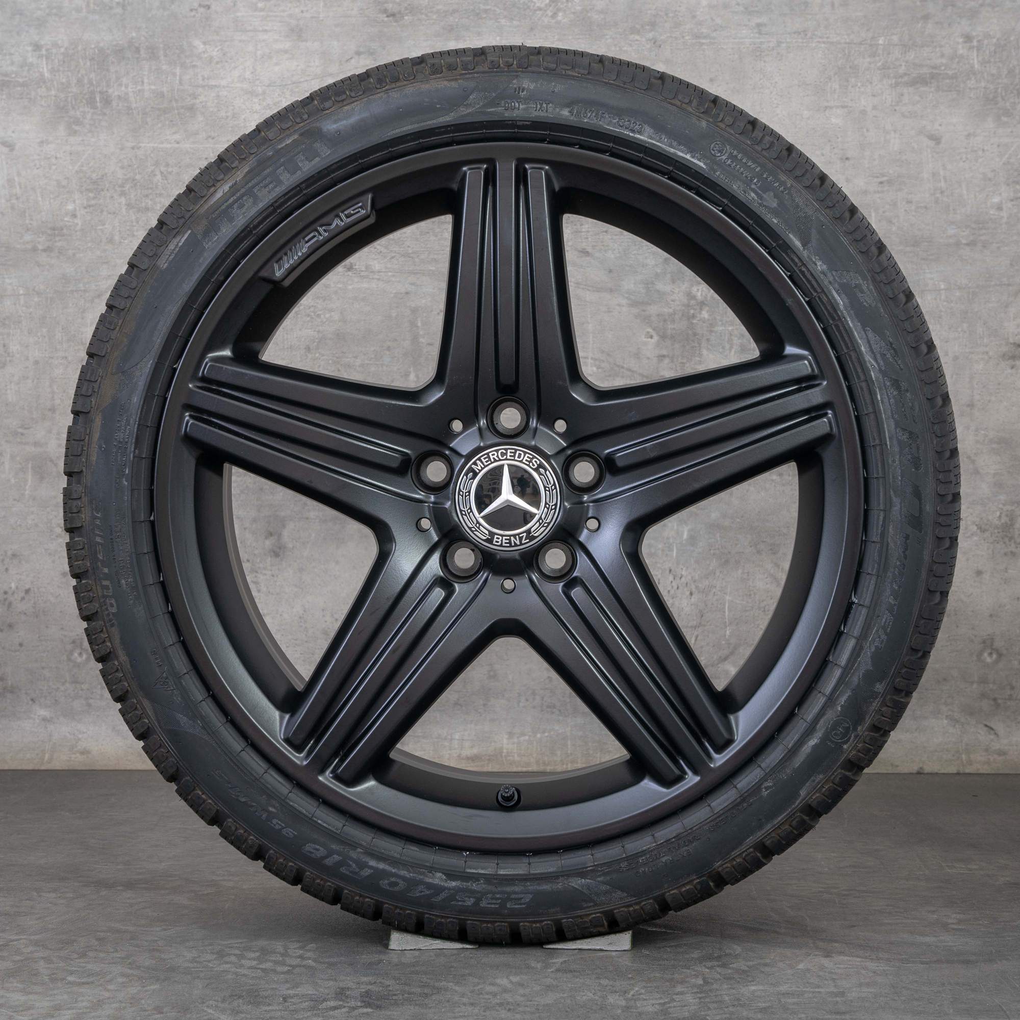Alkuperäiset Mercedes Benz A-sarja A45 CLA45 AMG vanteet 18 tuuman W176 C117 kesäpyörät A1764010402 musta matta