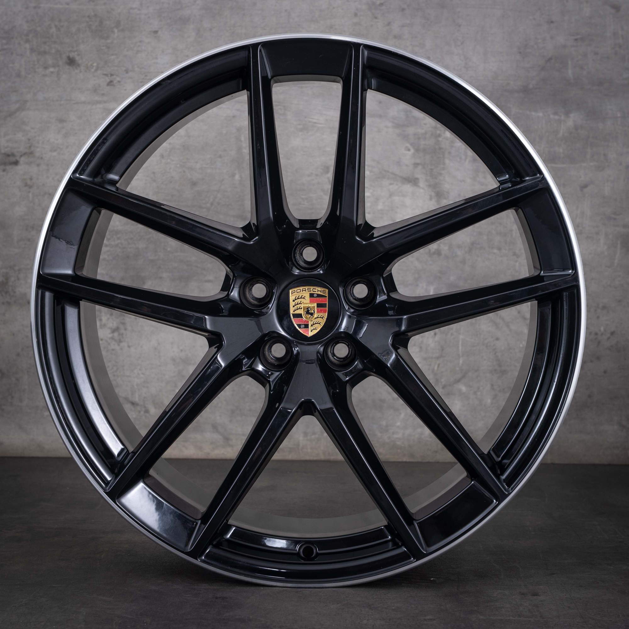 Original Porsche Macan III Felgen 20 Zoll 95B601025EJ 95B601025EK schwarz glanzgedreht