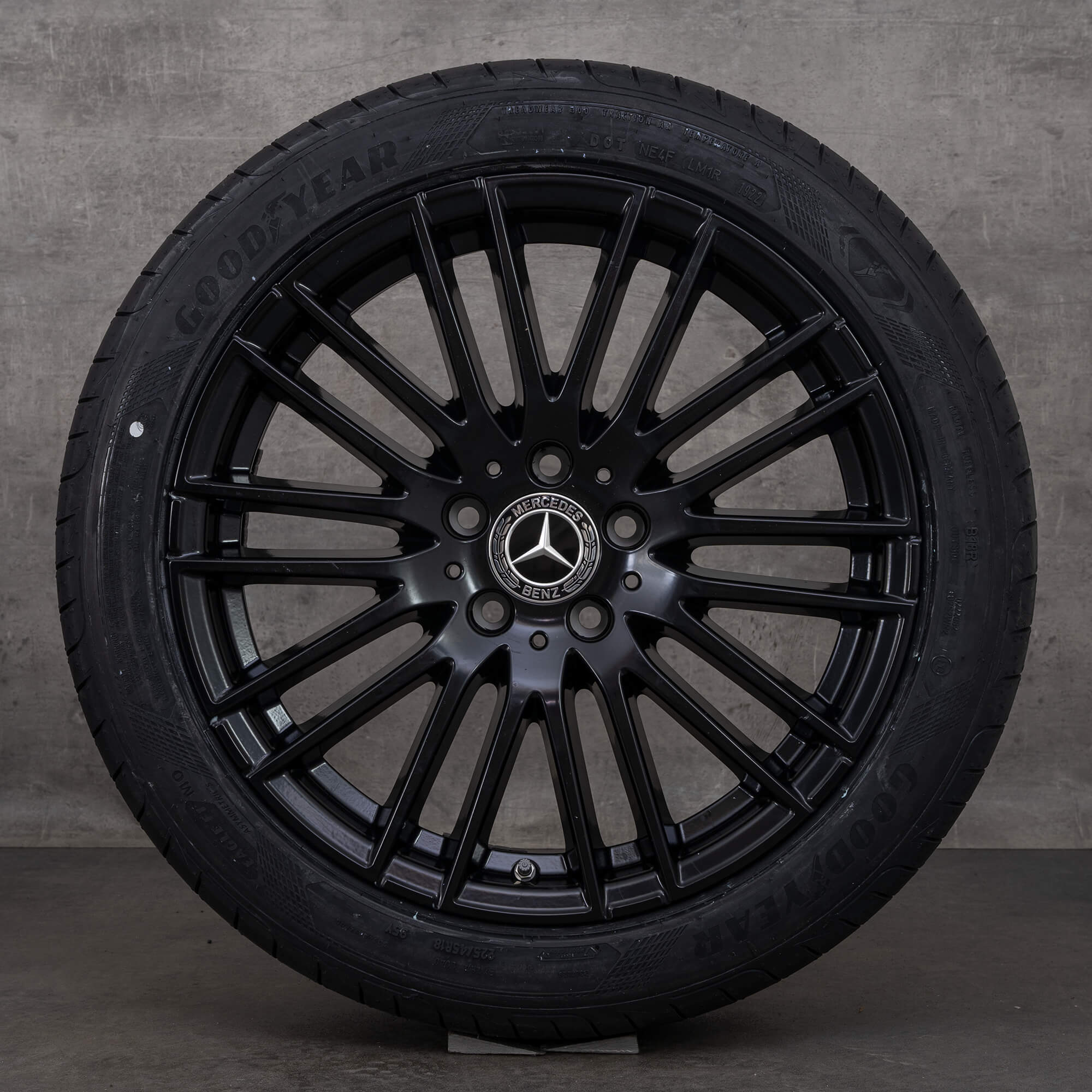 Mercedes 18 Zoll Felgen C-Klasse W206 S206 Limousine T-Modell Sommerreifen