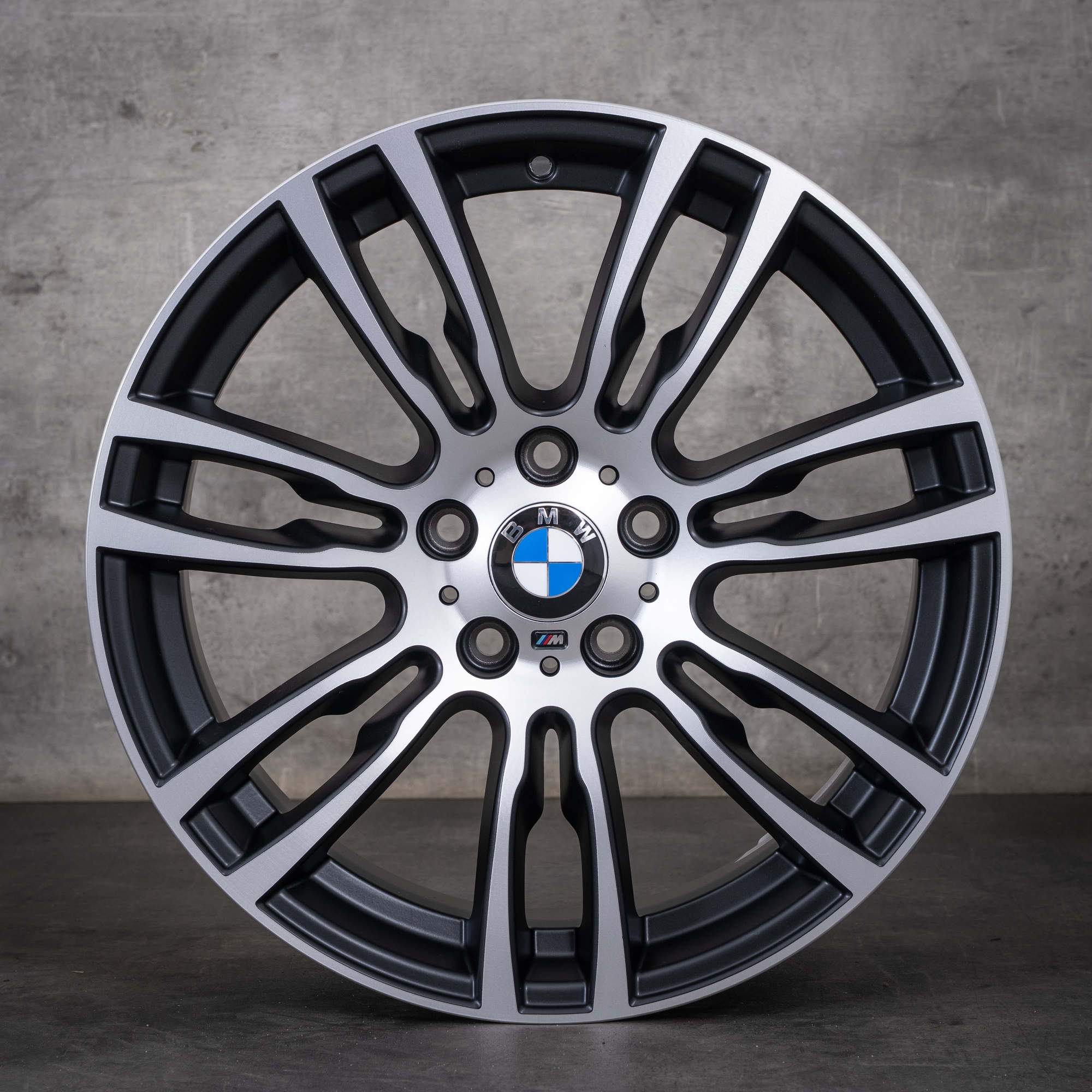 Original BMW 3er 4er Felgen 19 Zoll F30 F31 F32 F33 F36 Gran Coupé Styling 403 M 7845882 7845883 schwarz matt glanzgedreht