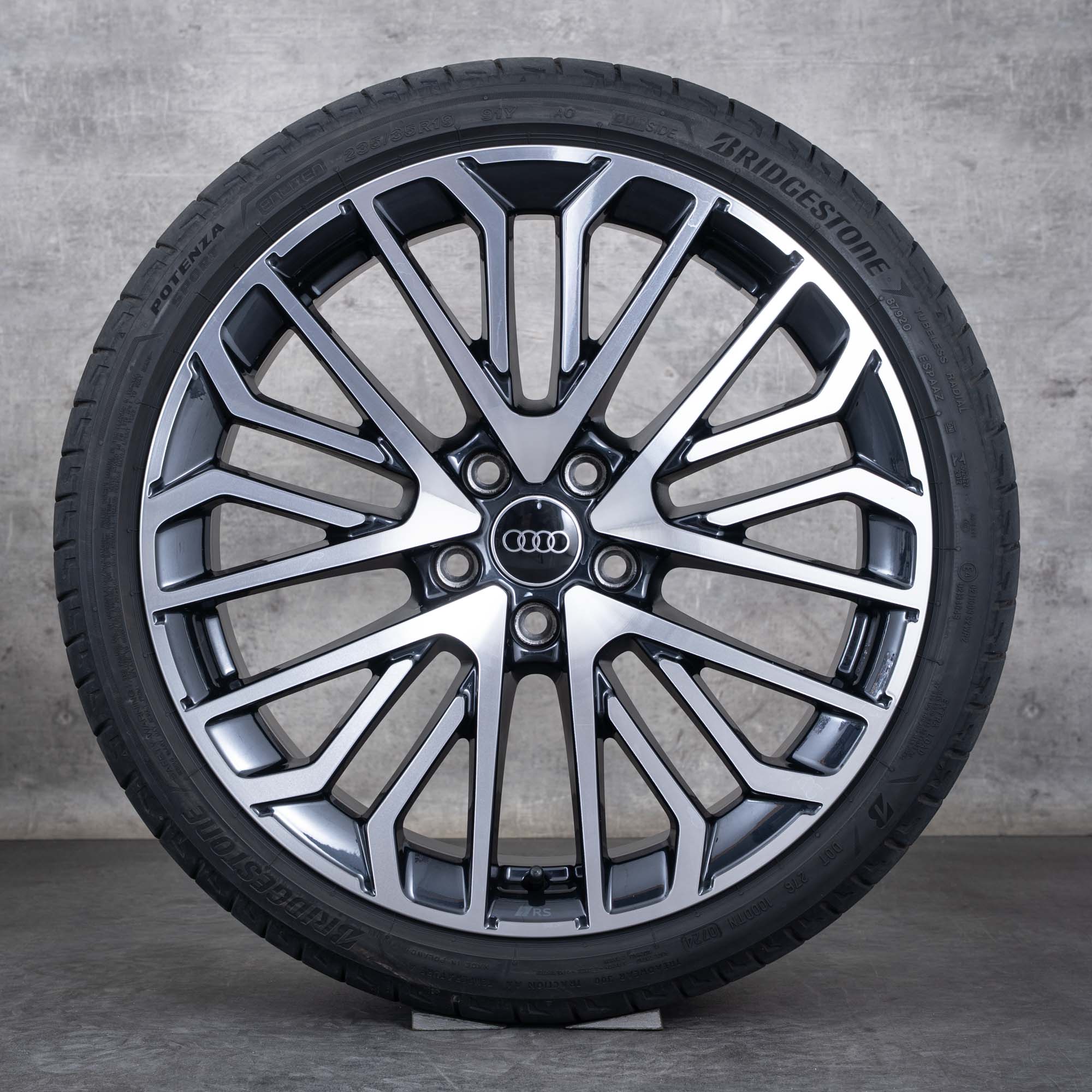 Oryginał Audi A3 S3 felgi 19 cali 8Y koła letnie 8Y0601025CN granit polerowane