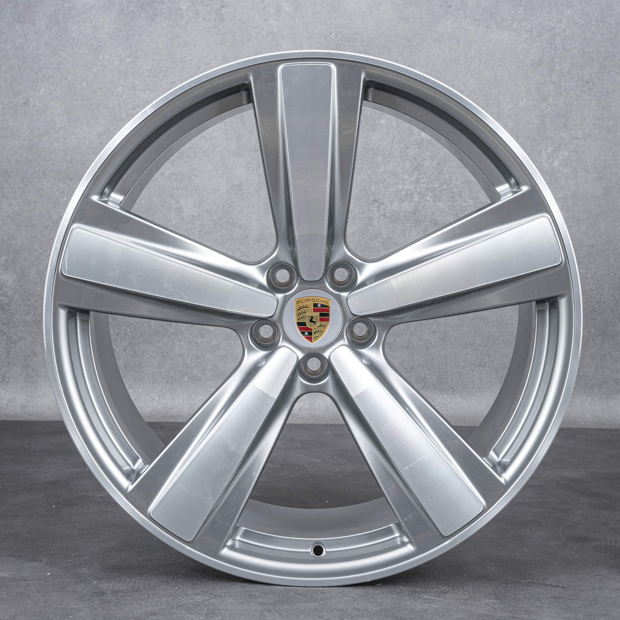 Oryginał Porsche Macan III felgi 21 cali 95B044668K 95B601025FE aluminiowe nowe