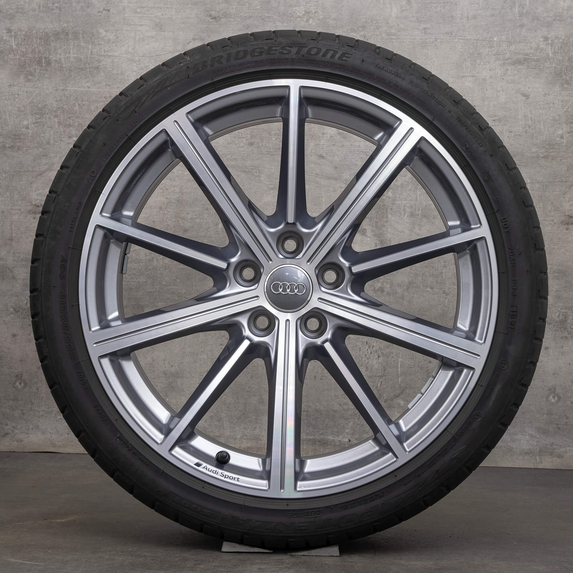 Audi A5 S5 F5 Sommerräder 19 Zoll Felgen Sommerreifen 8W0601025EN