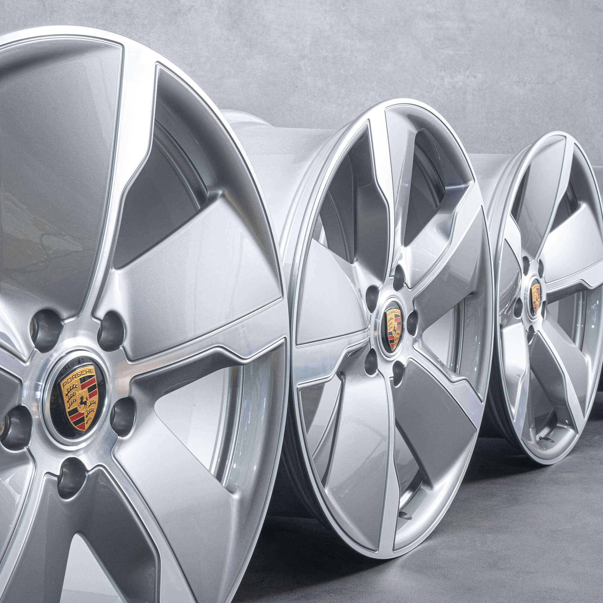 OEM Porsche Taycan 21 inch rims Turbo 4S S 9J1601025O 9J1601025R NEW