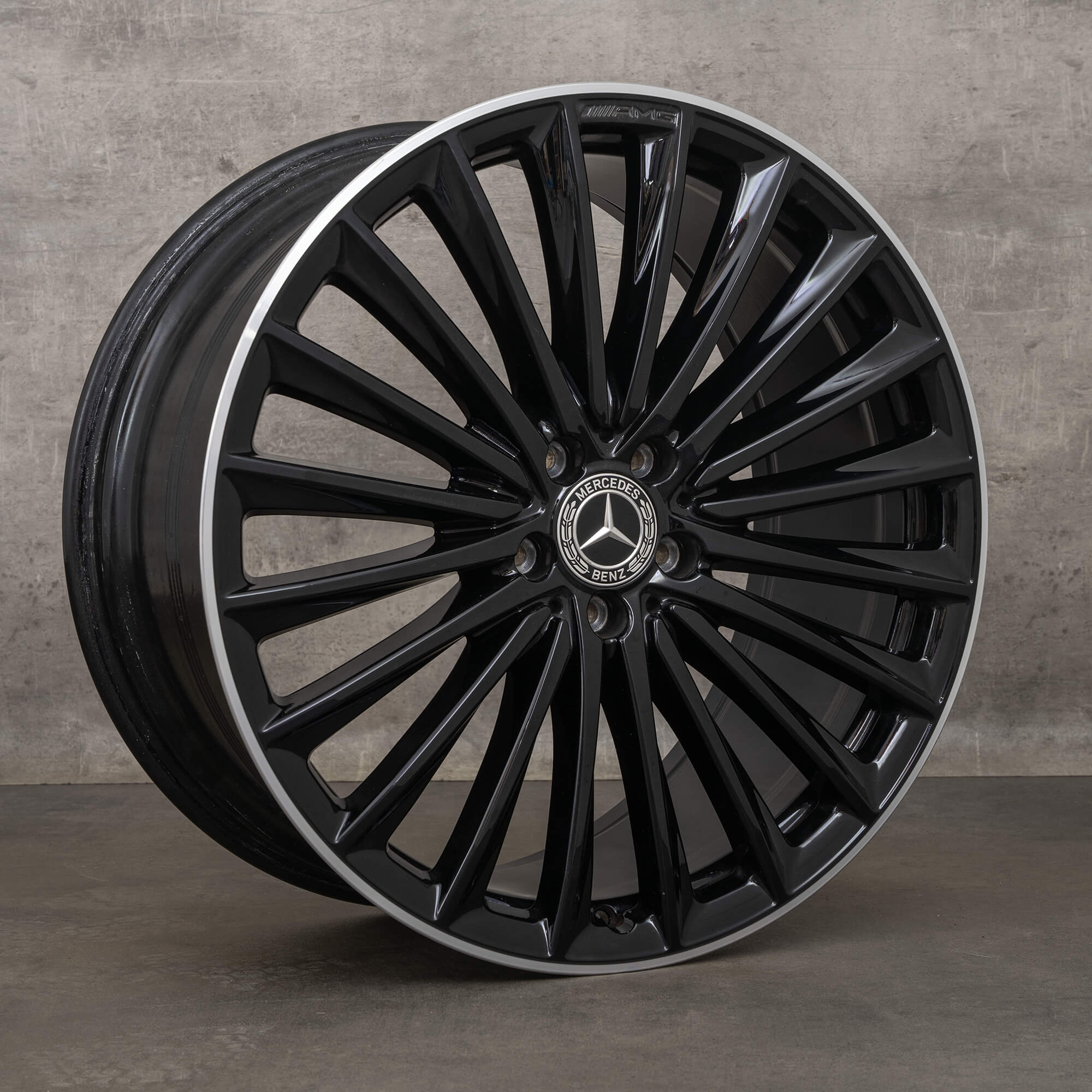 Mercedes-Benz EQE V295 Berlina Cerchio da 21 pollici asse posteriore A2954012600