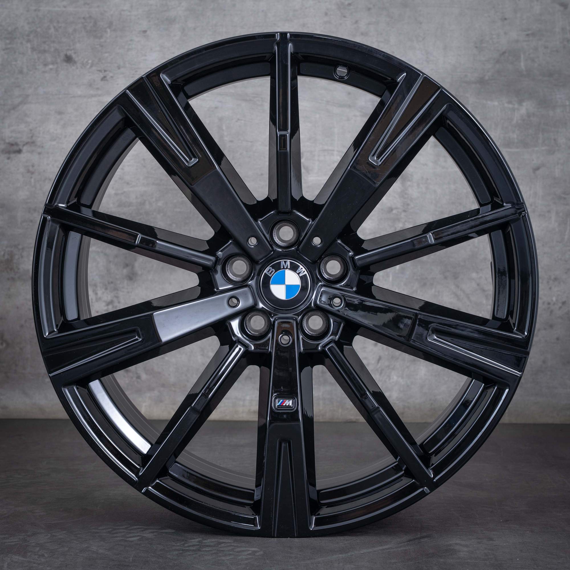 Oryginalne felgi BMW serii 5 i5 20 cali G60 G61 Styling 938 M 5A324E6 5A324E7 czarny połysk