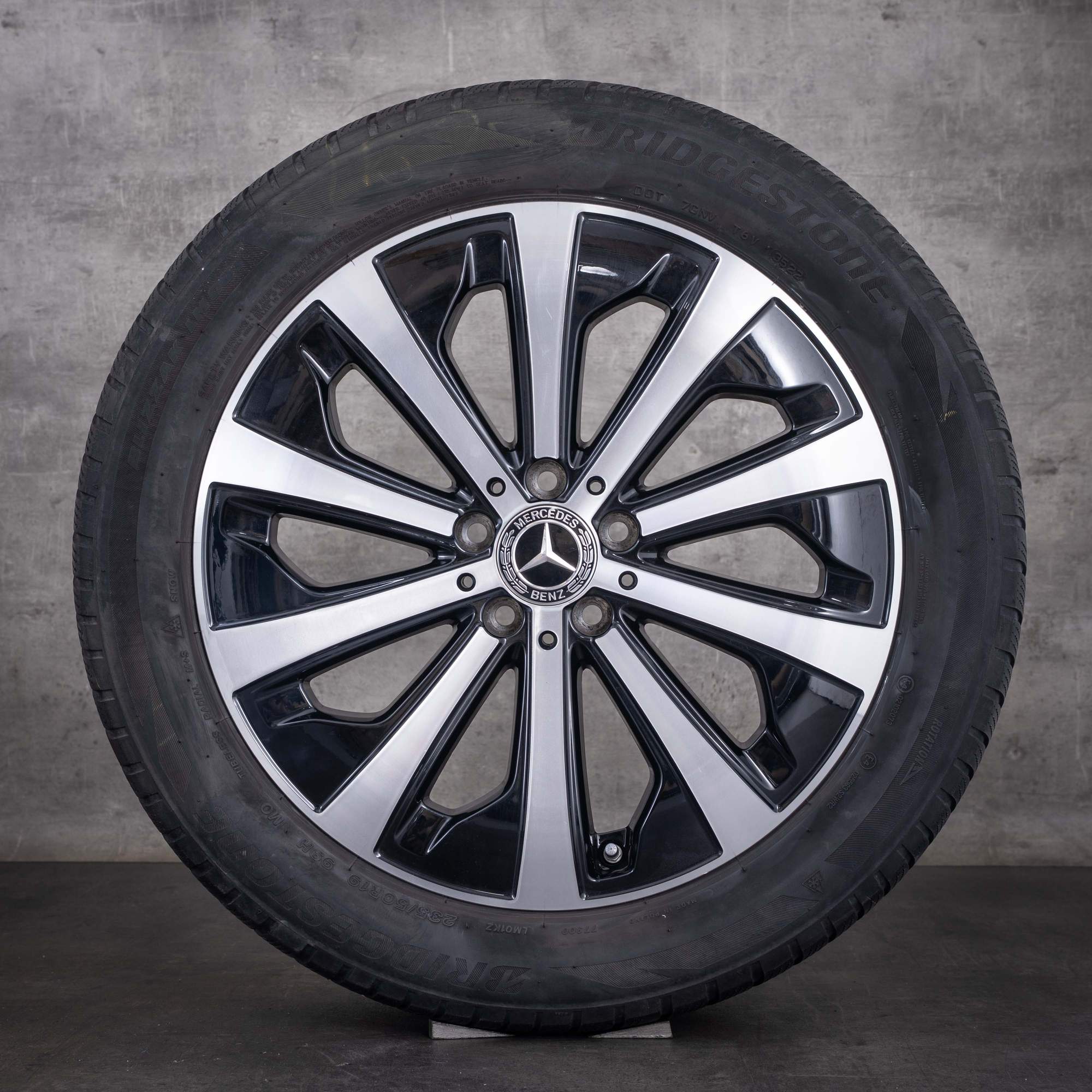 Jante originale Mercedes-Benz GLA GLB roți de iarnă 19 inci H247 X247 cod A2474013100 negre față diamantate