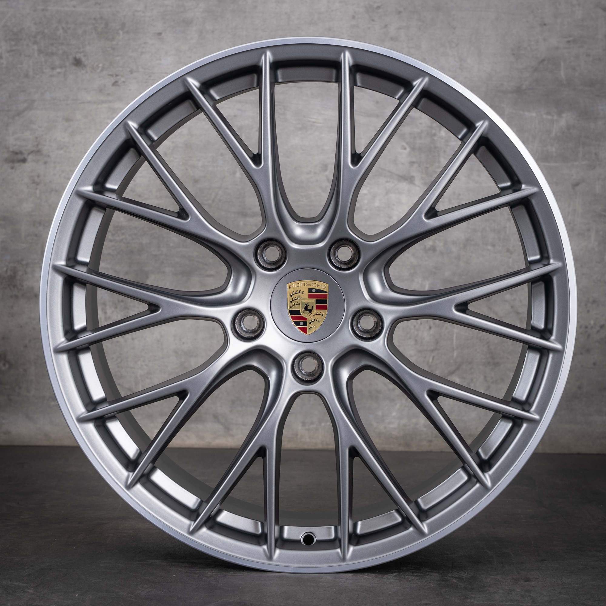 Oryginalne felgi Porsche 911 20 cali 991 II Carrera 4 i 4S 99136271200 99136276005 platynowo-srebrne matowe, Polerowane