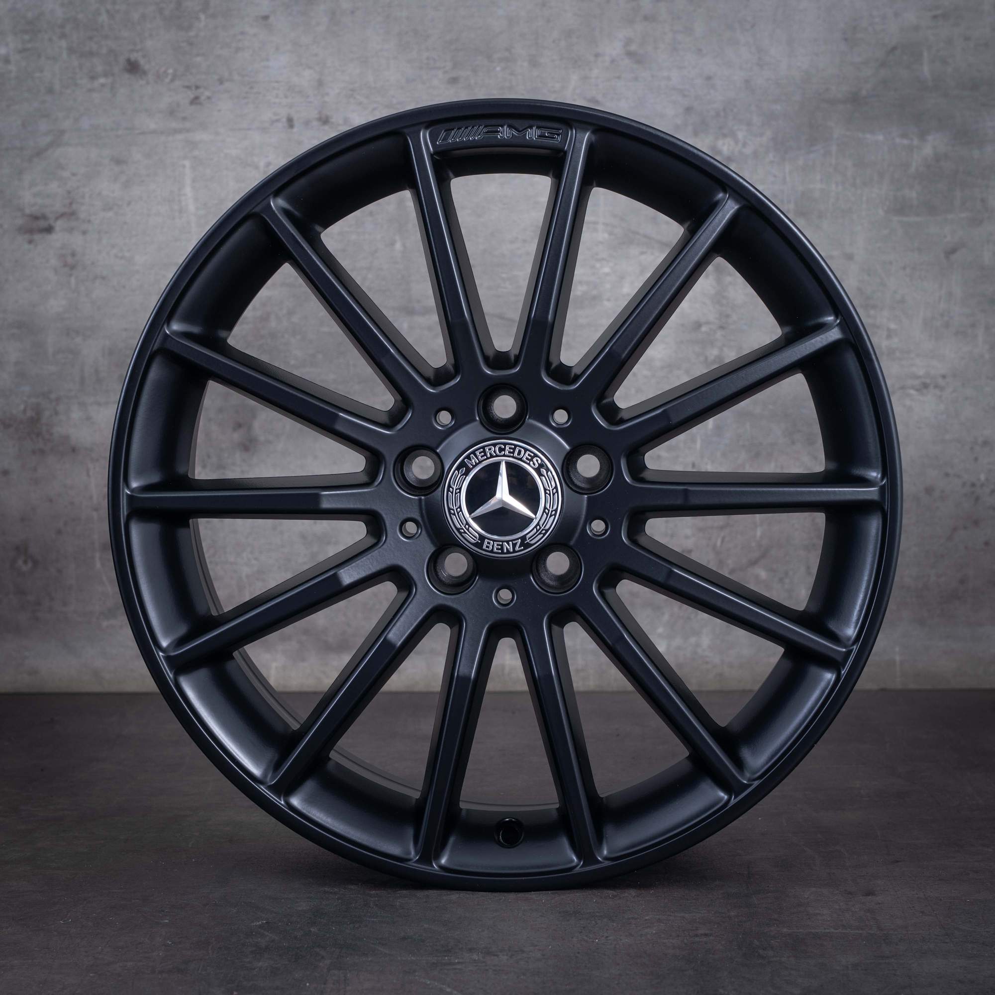 Jante originale Mercedes-Benz Clasa A Clasa B CLA AMG 18 inci W176 W246 C117 X117 A1764010200 negru mat