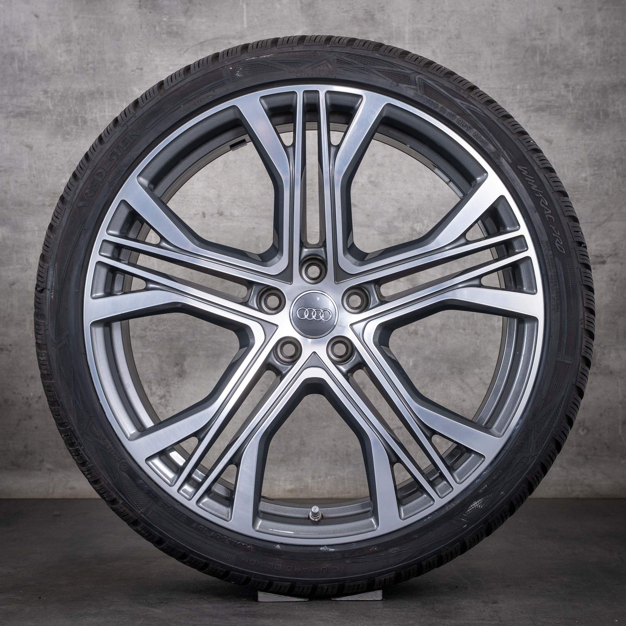 Original Audi A7 S7 Winterräder 21 Zoll 4K C8 Felgen 4K8601025AA granitgrau front polished