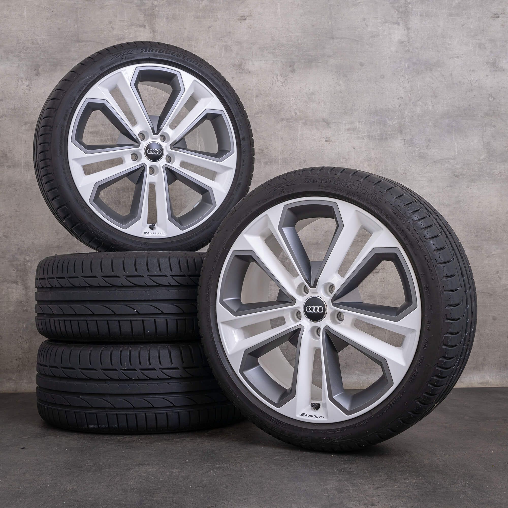 Original Audi Q2 SQ2 Felgen 19 Zoll GA Sommerräder weiß silber Alufelgen 81A601025AF