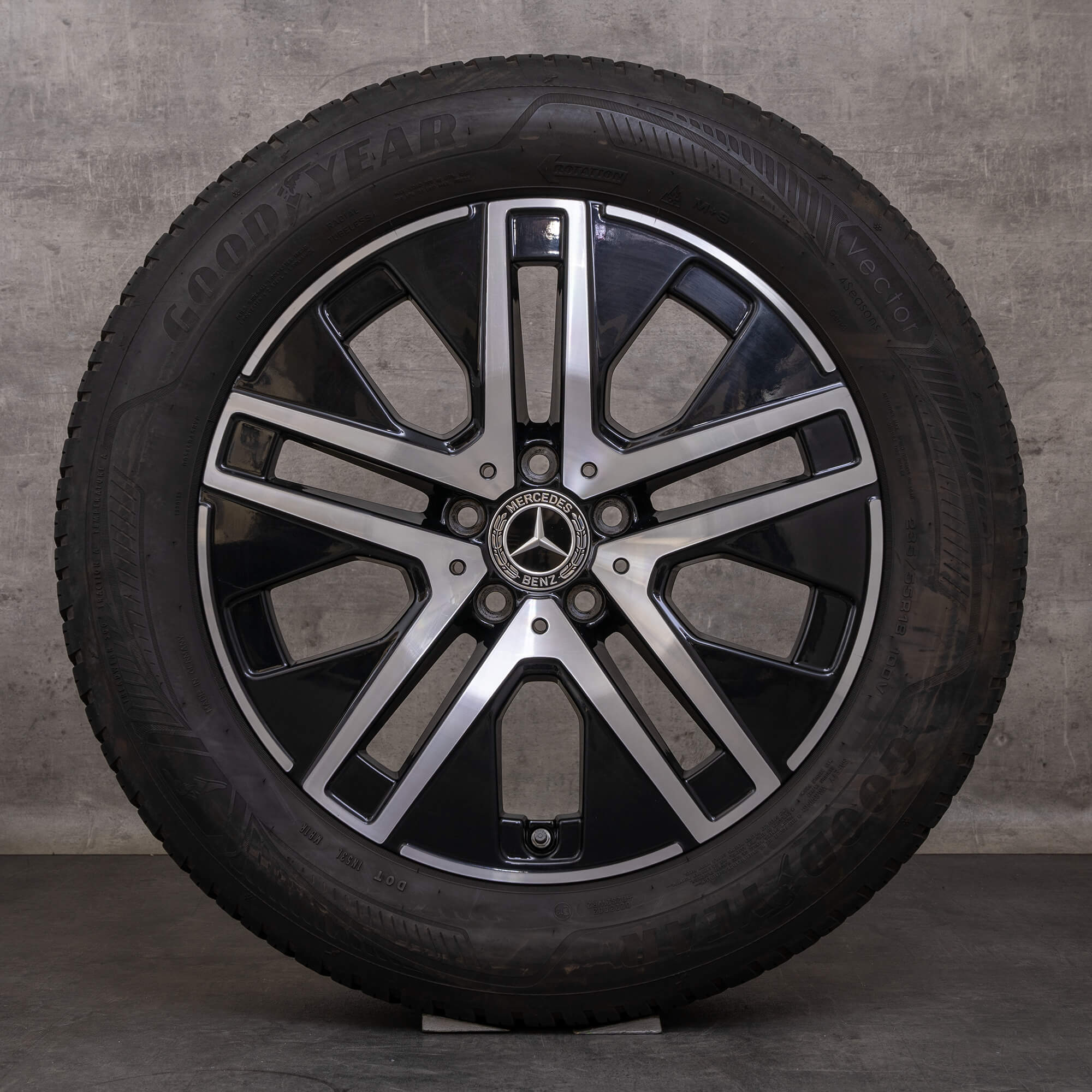 Original Mercedes Benz GLA GLB Felgen 18 Zoll H247 X247 Allwetterreifen A2474012700 schwarz glanzgedreht