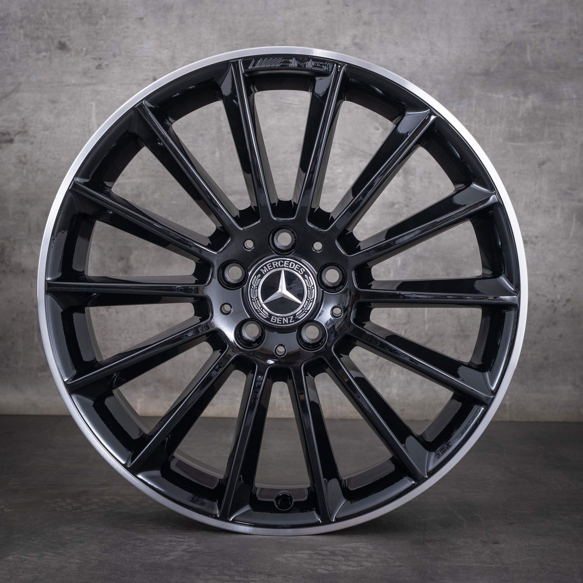 Cerchi auto originali Mercedes-Benz Classe A, B e CLA da 19 pollici W177 V177 W247 C118 X118 A1774011600, neri lucidati frontalmente, NUOVI