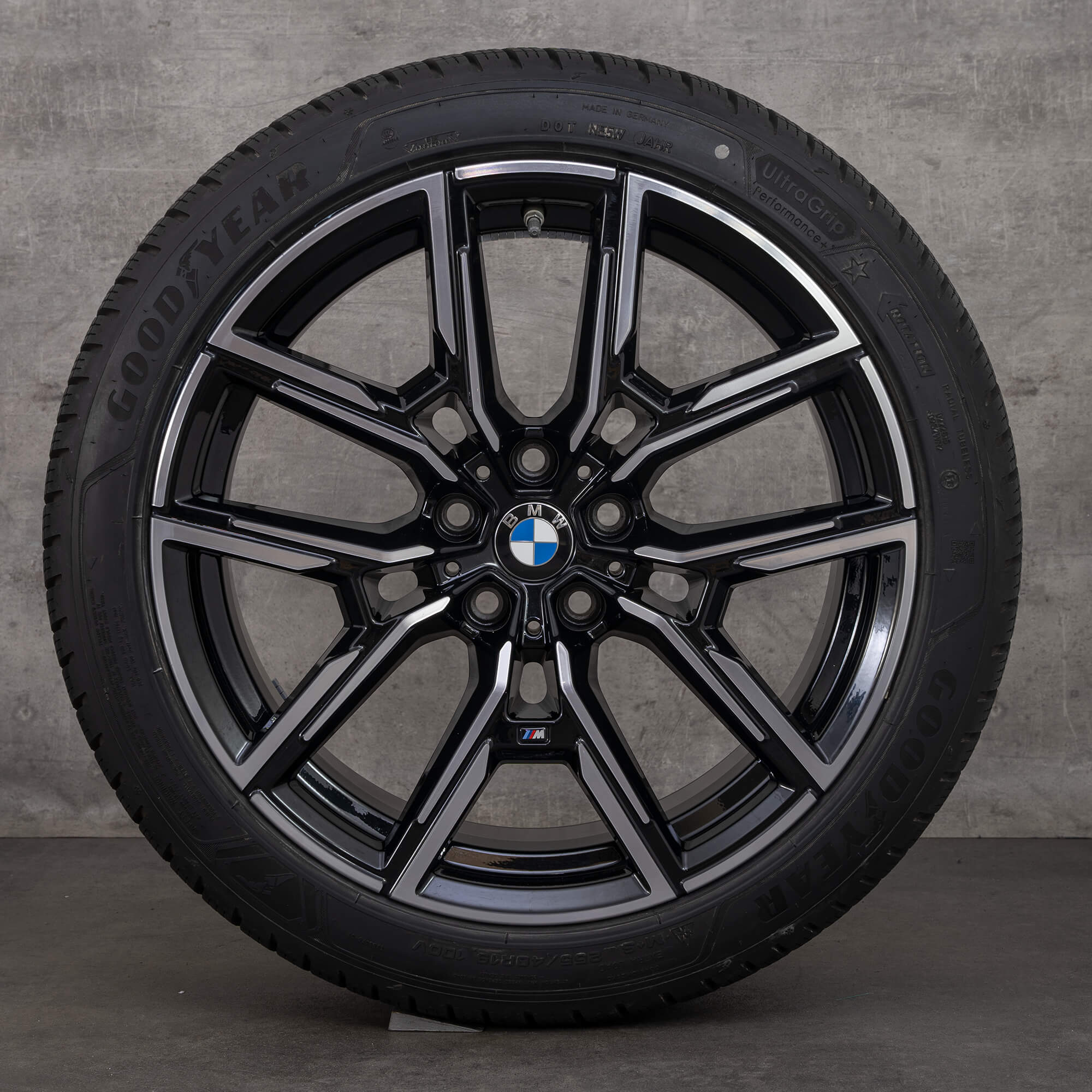BMW i4 G26 winter wheels styling M859 19 inch tires rims 8747304 8747305