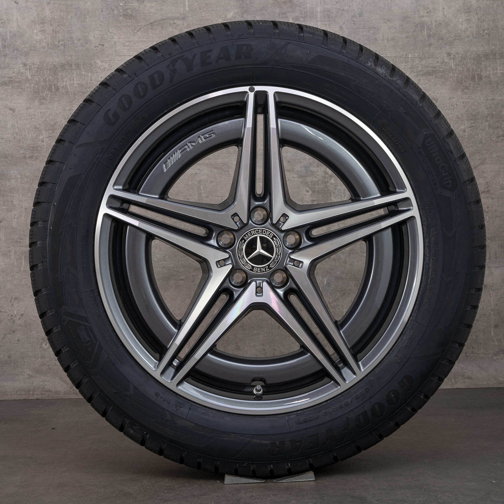 Alkuperäiset Mercedes-Benz EQC AMG -talvirenkaat 19 tuumaa N293-vanteet A2934011400 A2934010700 himalaya grey diamond cut