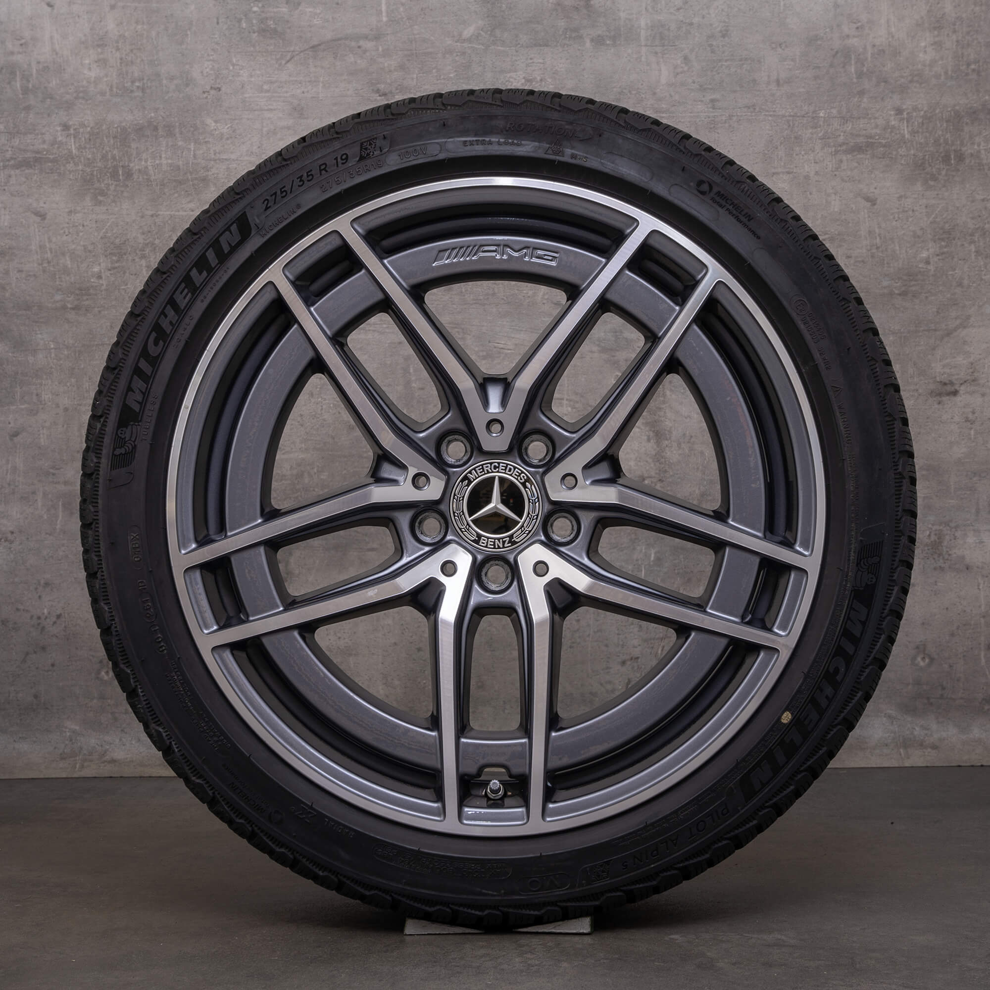 Originele Mercedes Benz E-Klasse E43 E53 AMG 4Matic winterbanden 19 inch W213 S213 C238 A238 velgen A2134016700 A2134016800 himalayagrijs glanzend gedraaid