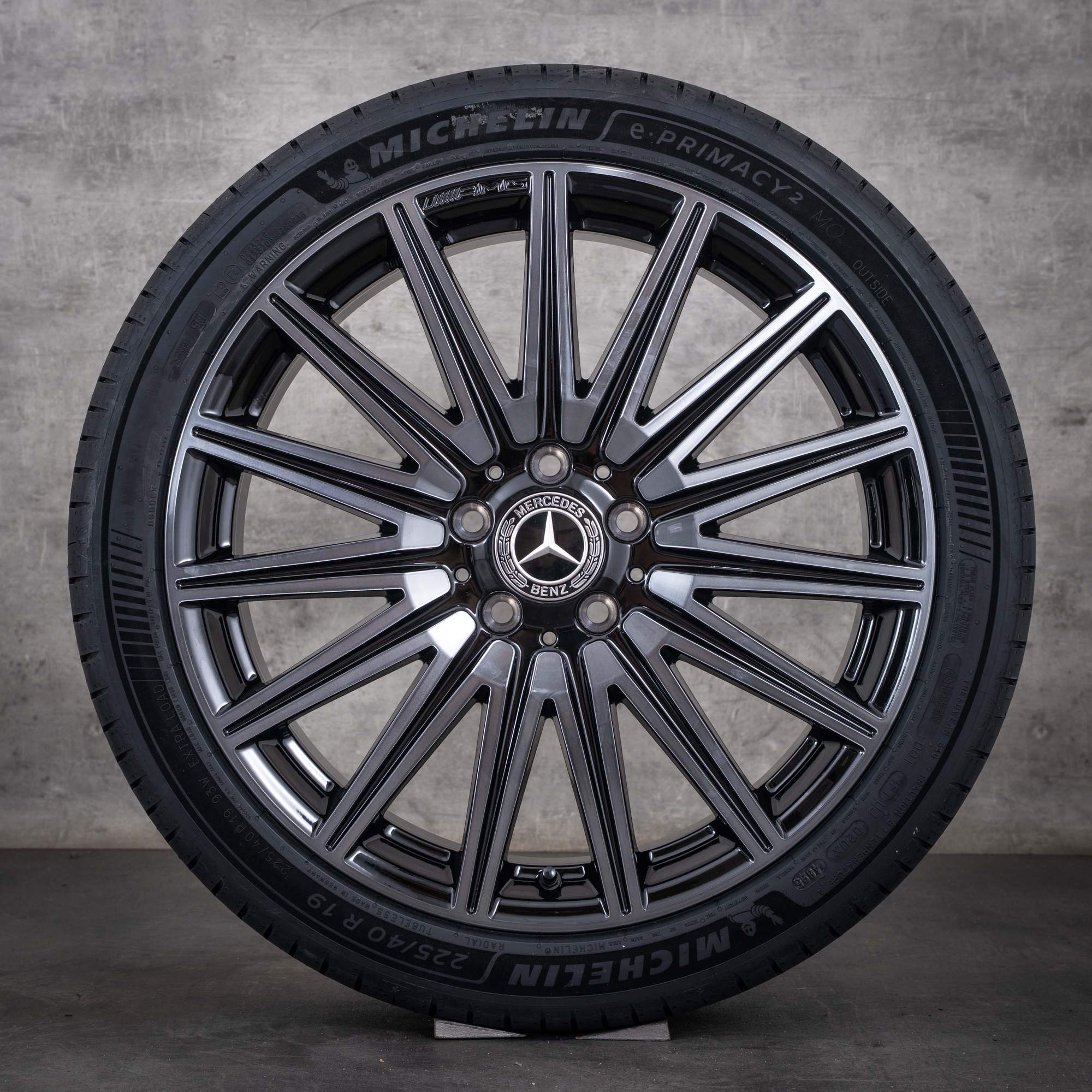Originele Mercedes-Benz CLA Coupé AMG-velgen 19 inch C174 250+ 350 4Matic zomerbanden A1744014400 A1744014500 donkerplatina glanzend zwart gelakt NIEUW