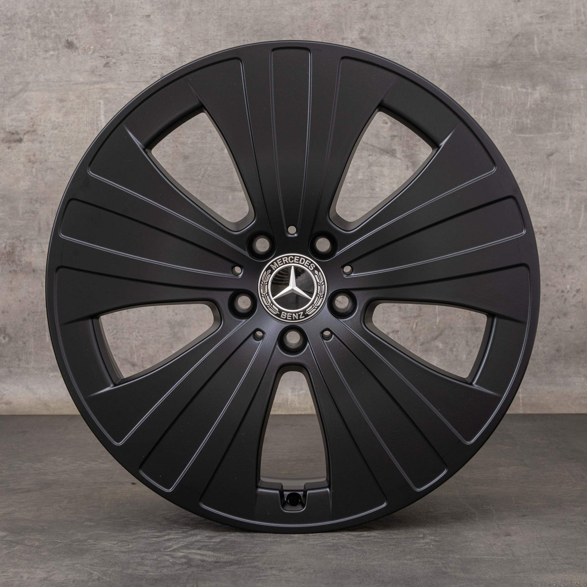 Oryginalne felgi Mercedes Benz EQE 19 cali V295 A2954011200 czarny mat