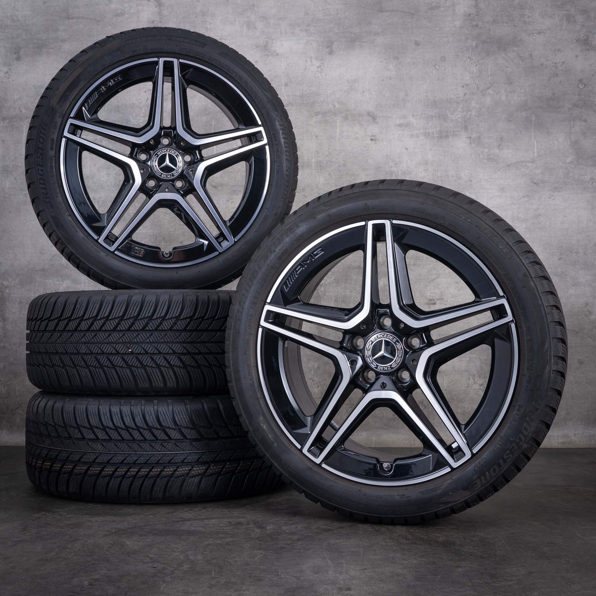 Oryginalne koła zimowe Mercedes-Benz klasy A B Klasse CLA AMG 18 cali W177 V177 W247 X118 C118 model A1774011500 czarne z efektem diamond cut