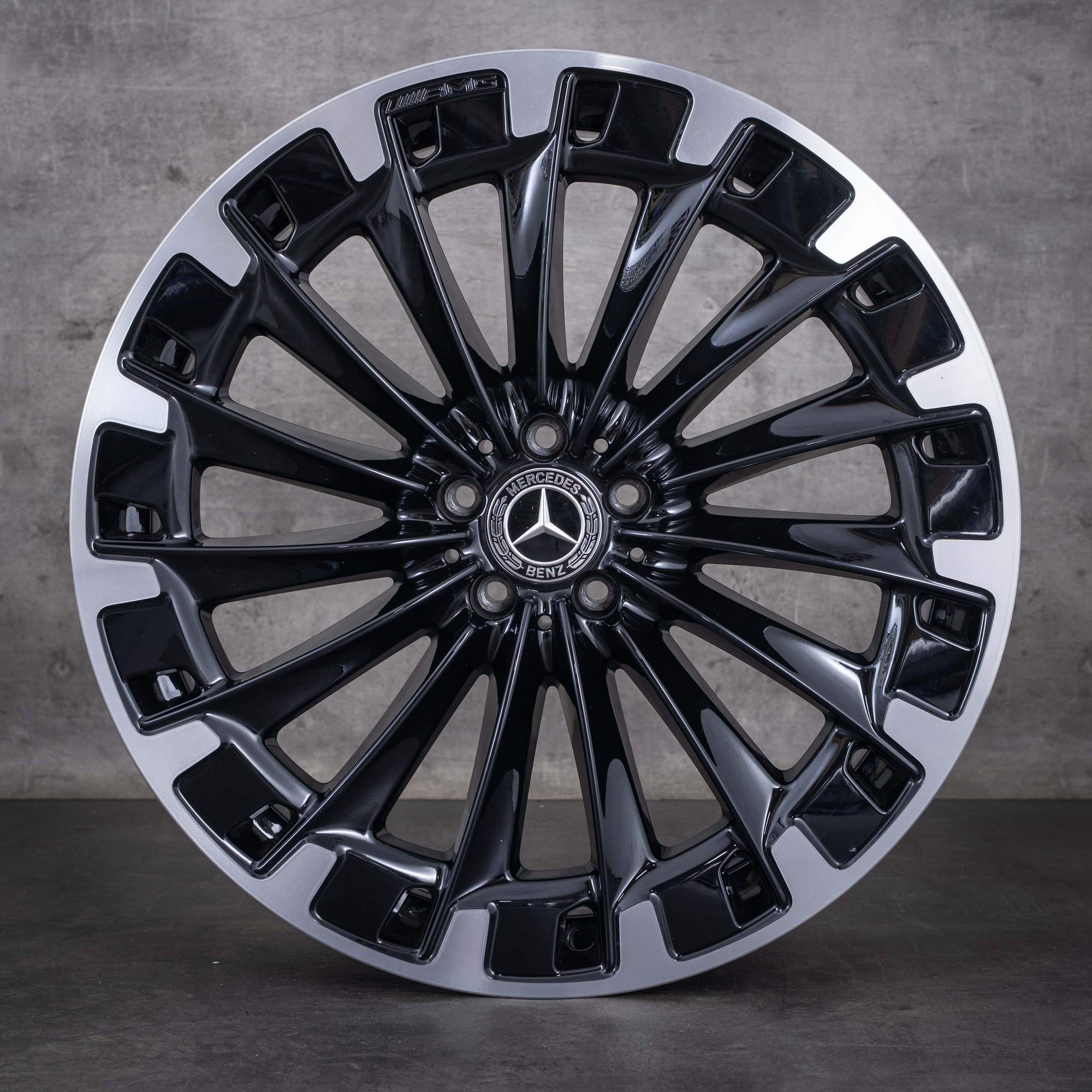 OEM Mercedes-Benz EQS AMG 22inch SUV rims X296 A2964011800 Black Front diamond cut - rim 2 of 4