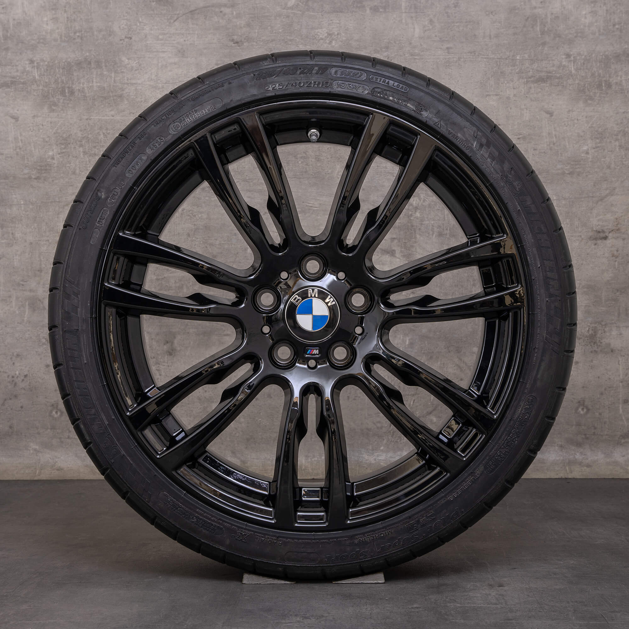 Originele BMW 3 serie 4 wielen 19 inch F30 F31 F32 F33 F36 Gran Coup zomerbanden styling 403 M 7845882 7845883 zwart glanzend