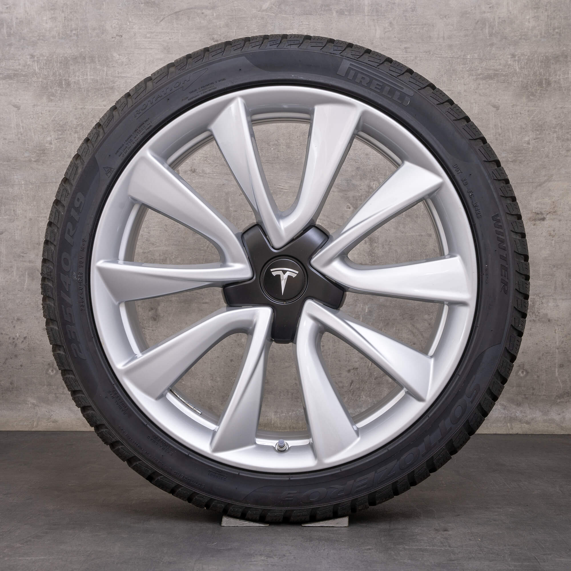 Orijinal Tesla Model 3 kış jantları 19 inç jantlar 1044224-00-B gümüş