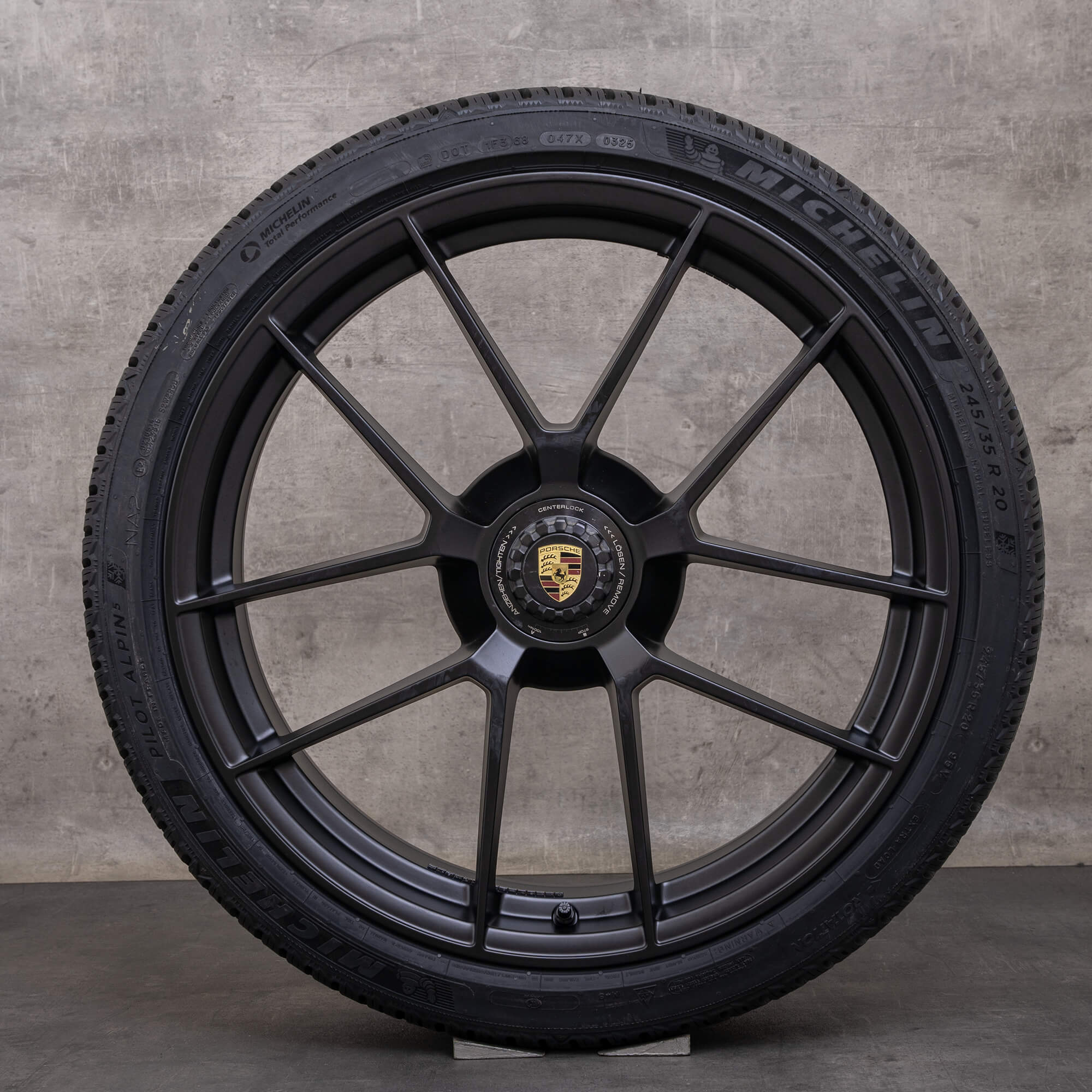 Original Porsche 911 Carrera GTS Winterräder 20 Zoll 992.2 II Felgen 992601025BT 992601025FD schwarz matt NEU