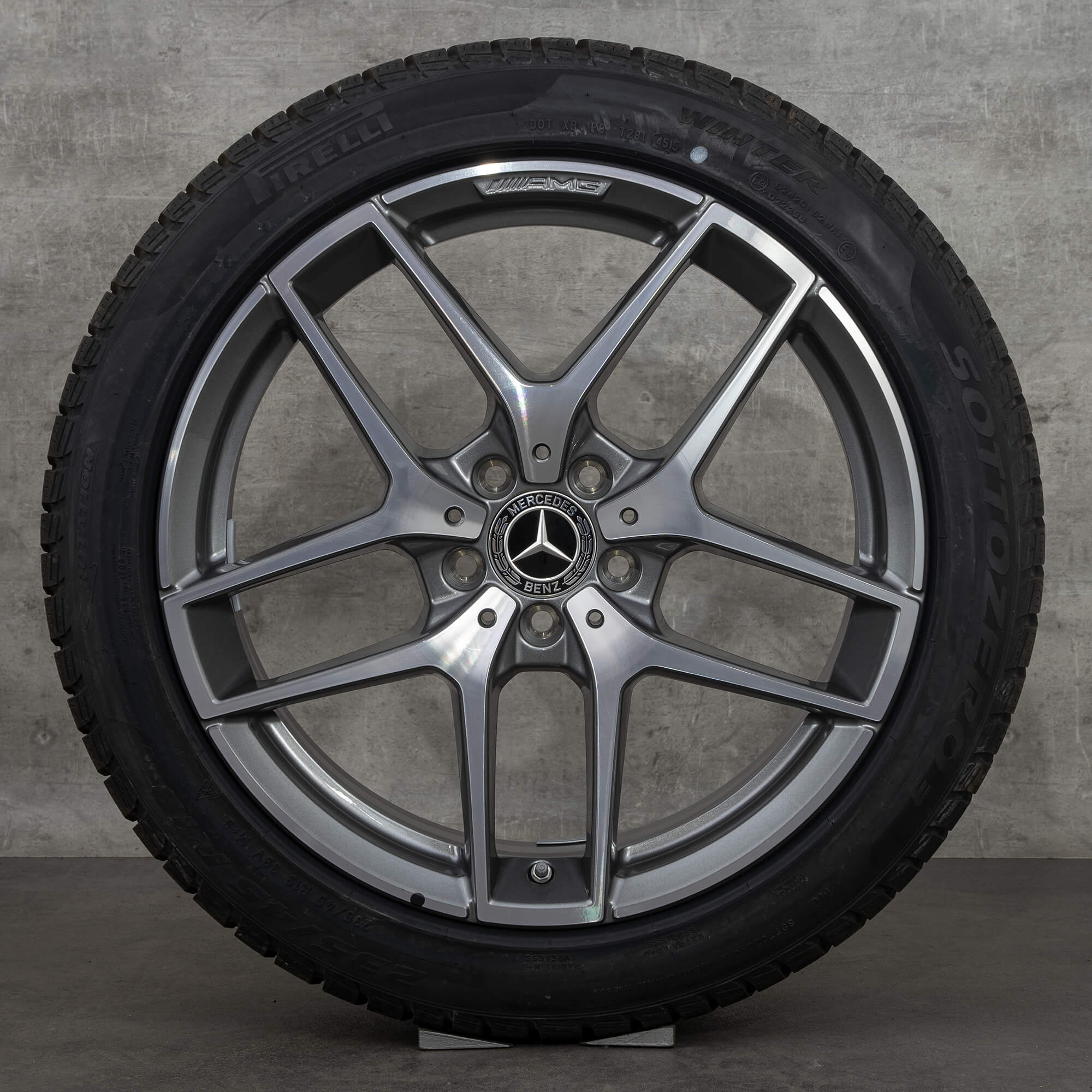 Mercedes Benz 19 inch AMG velgen GLA 45 winterbanden wintervelgen A1564013000