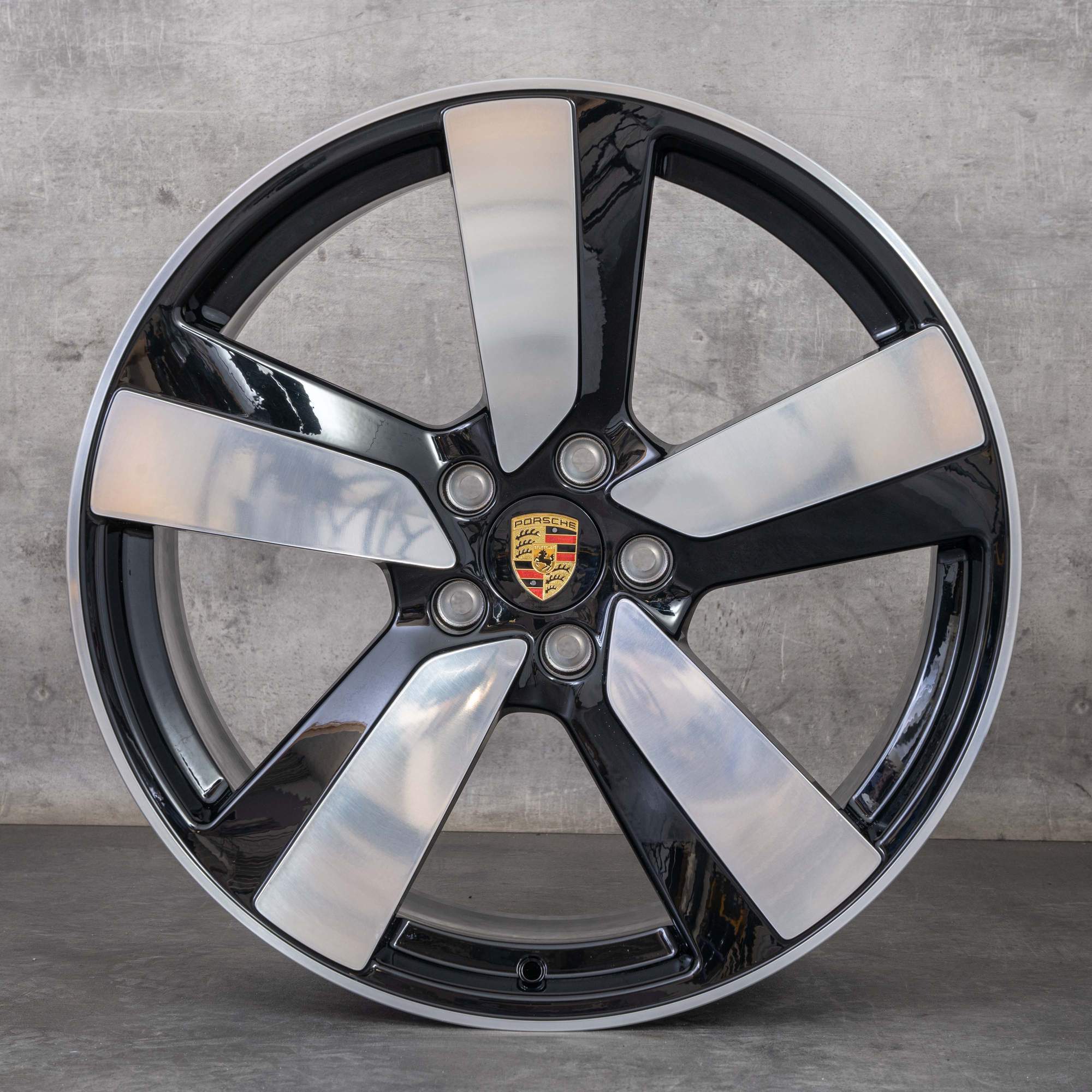 Oryginalne felgi Porsche Macan Electric 22 cale 95C601025BH 95C601025BJ Sport Design czarne Polerowane NOWOŚĆ