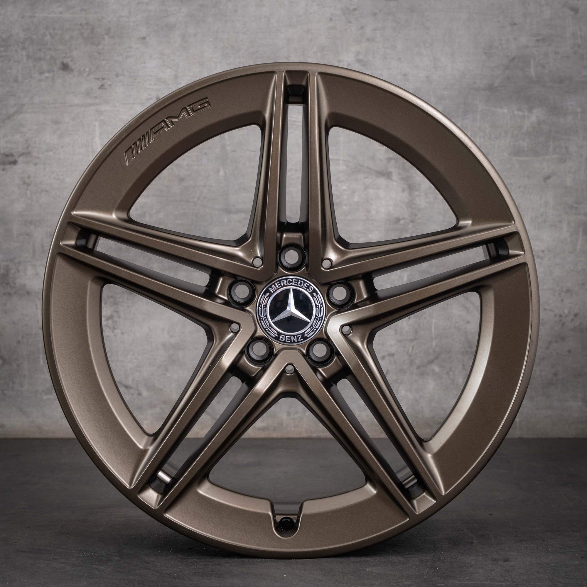Originální disky Mercedes-Benz Třídy A A 45 CLA 45 AMG 19 palců W177 X118 C118 A1774012300 matná bronzová