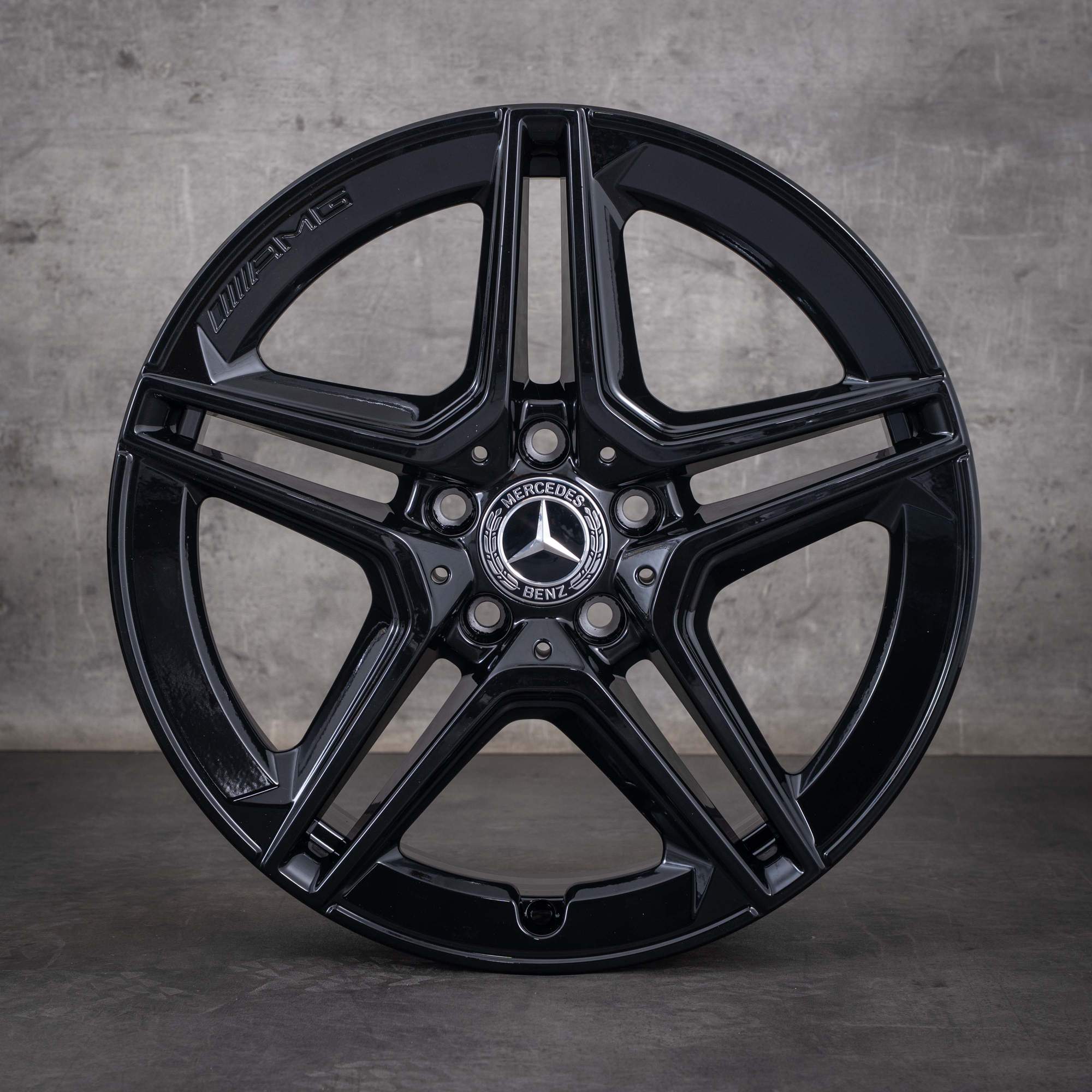 Alkuperäiset Mercedes-Benz A-sarjan ja B-sarjan CLA AMG -vanteet 18 tuumaa W177 V177 W247 X118 C118 A1774011500 kiiltävä musta